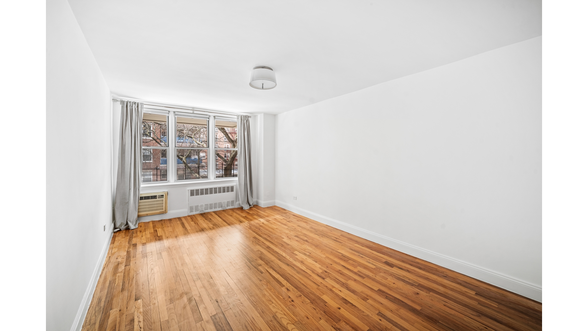 415 ARGYLE Road 2/3L