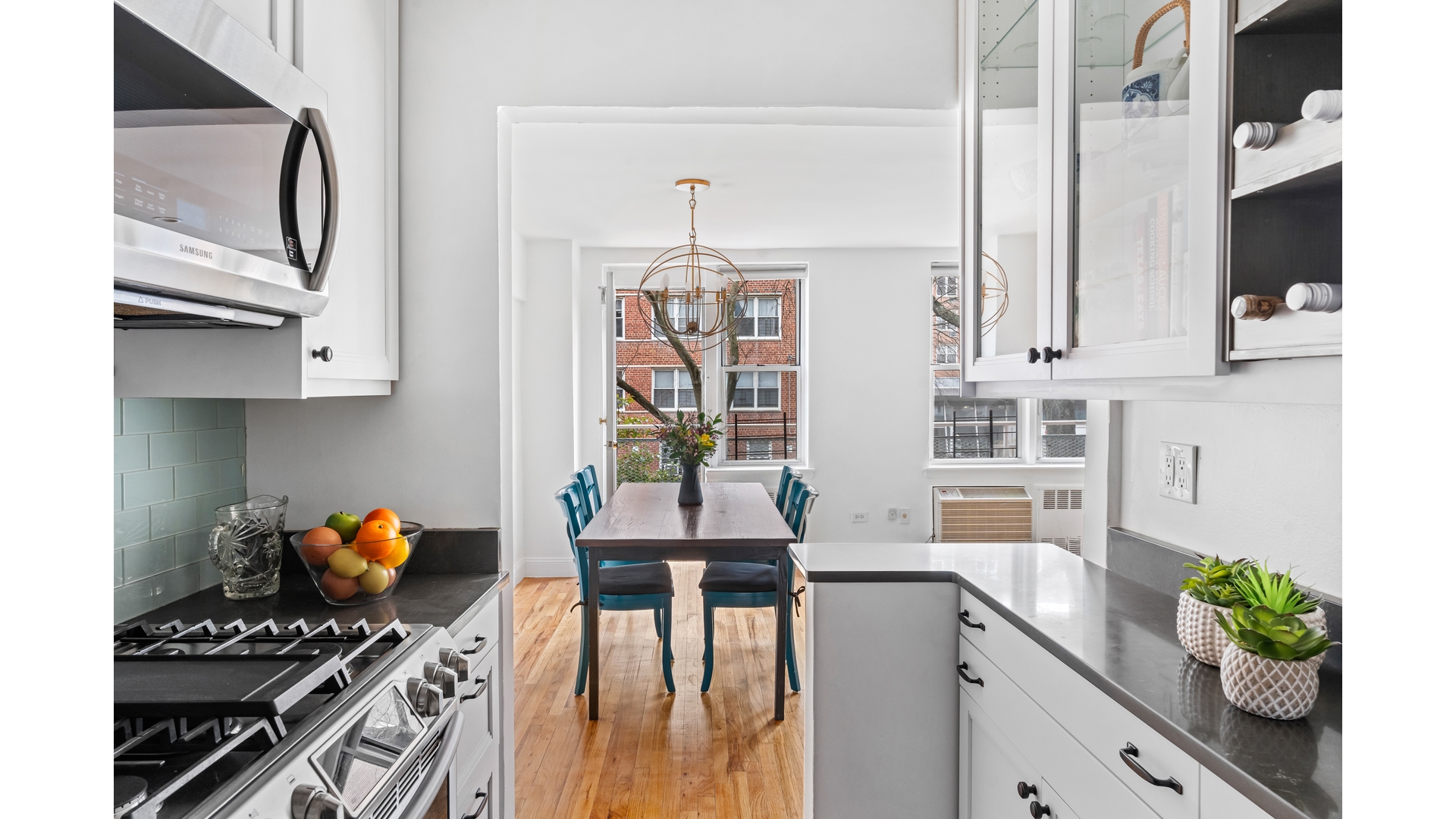 415 ARGYLE Road 2/3L