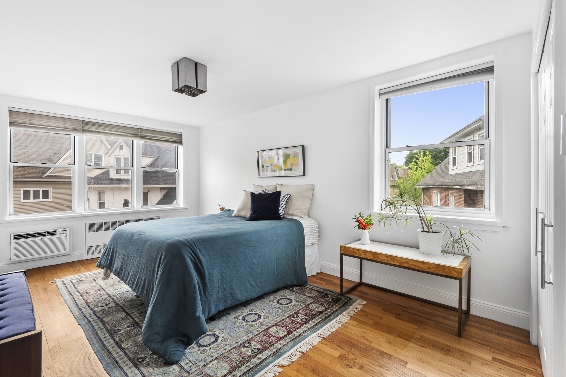 415 ARGYLE Road 3E