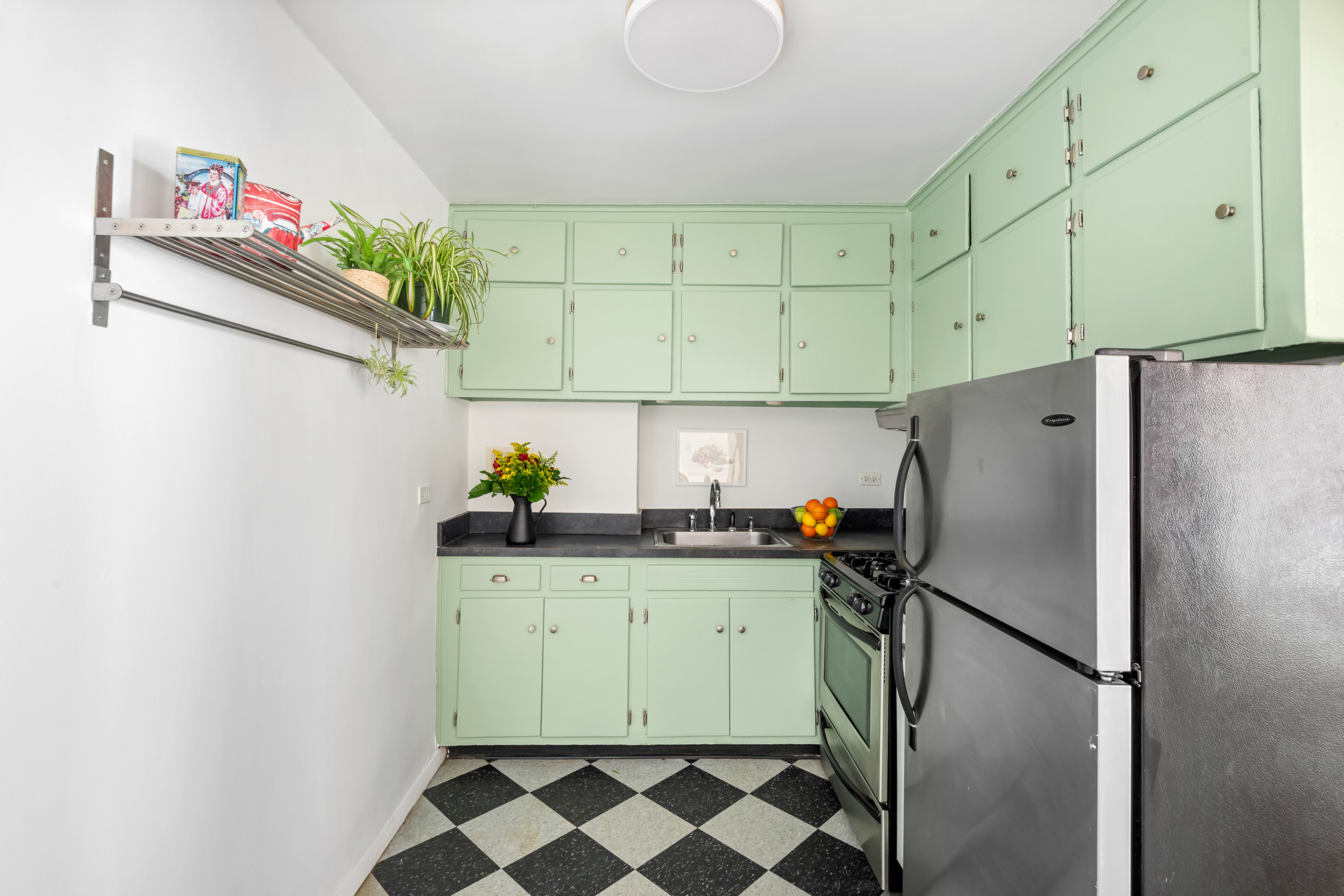415 ARGYLE Road 4A