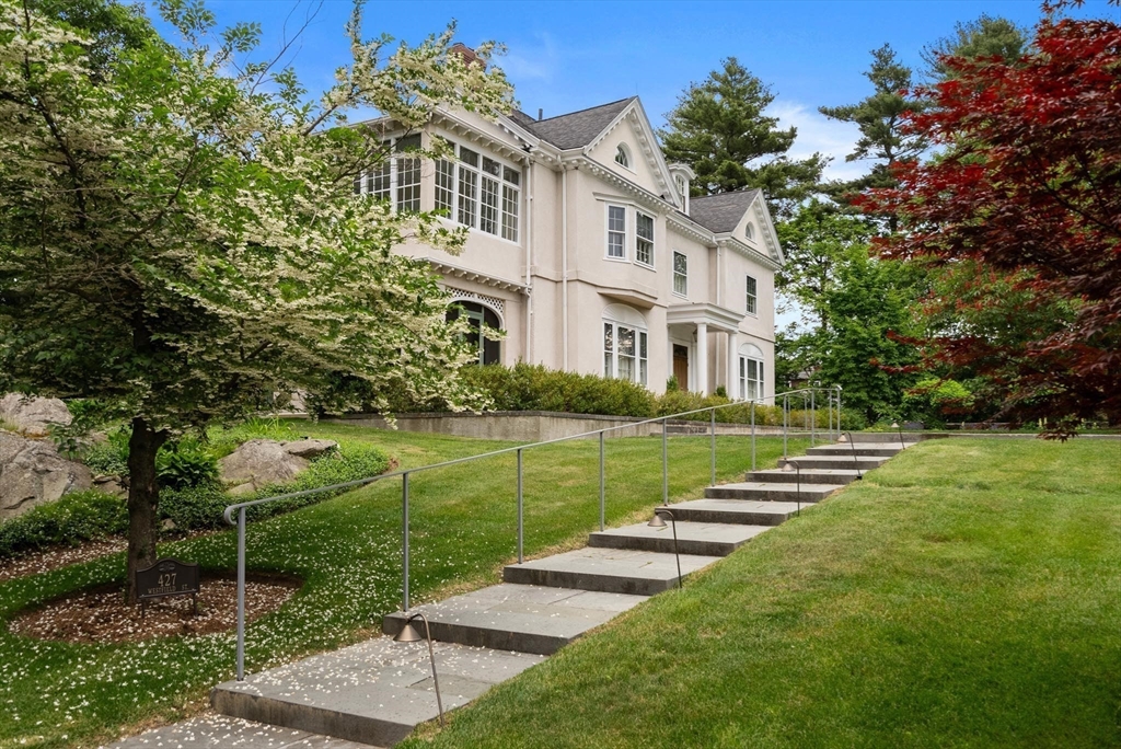 427 Westfield St