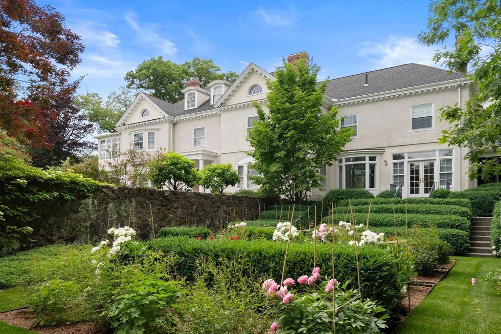 427 Westfield St