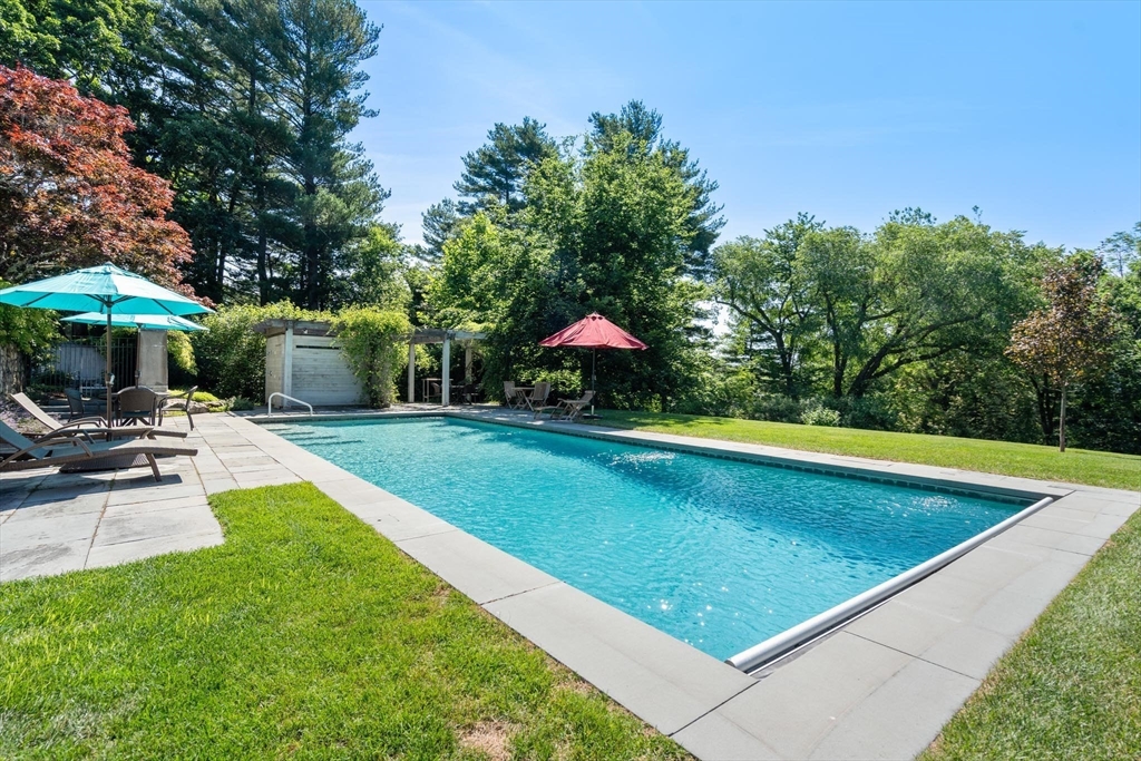 427 Westfield St