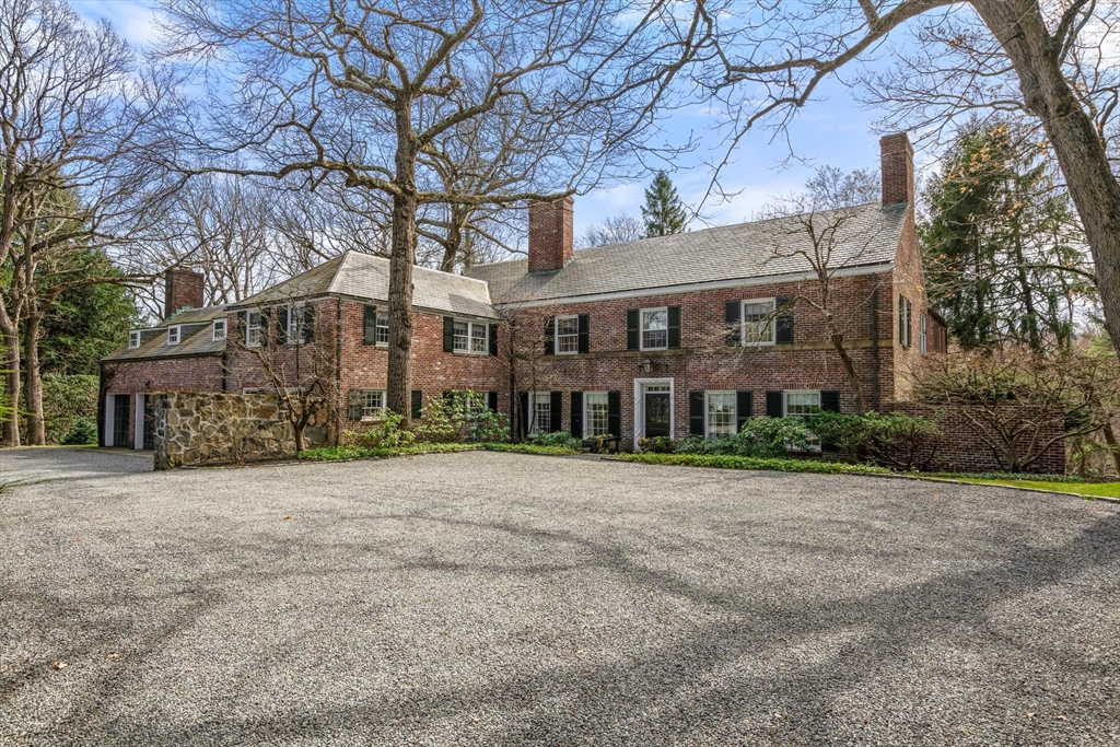 27 Laurel Rd
