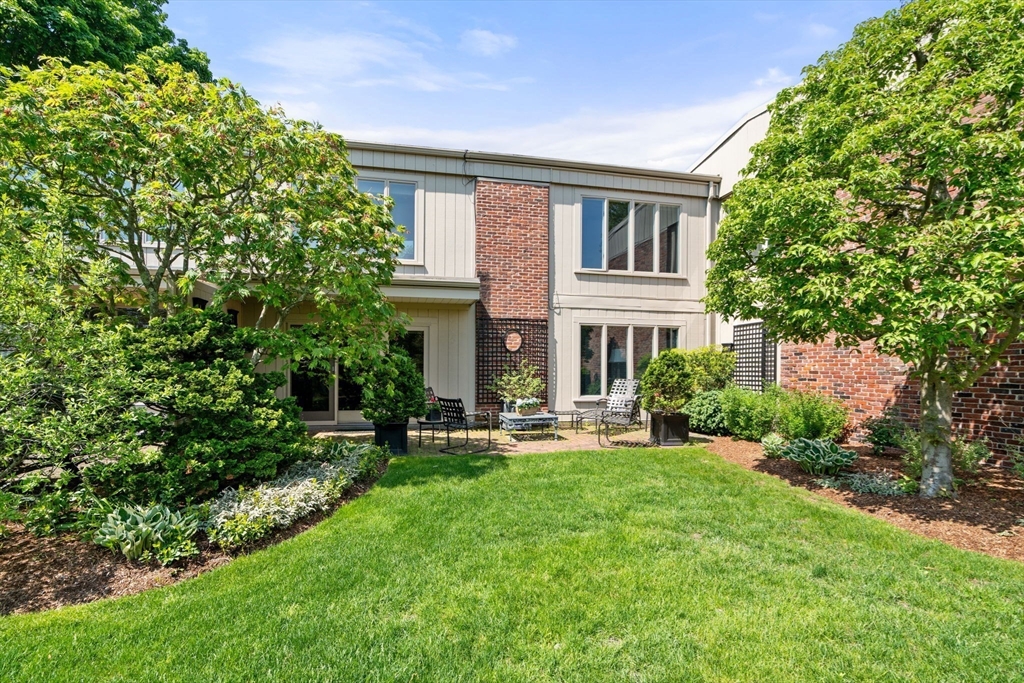 17 Fairgreen Place # 17