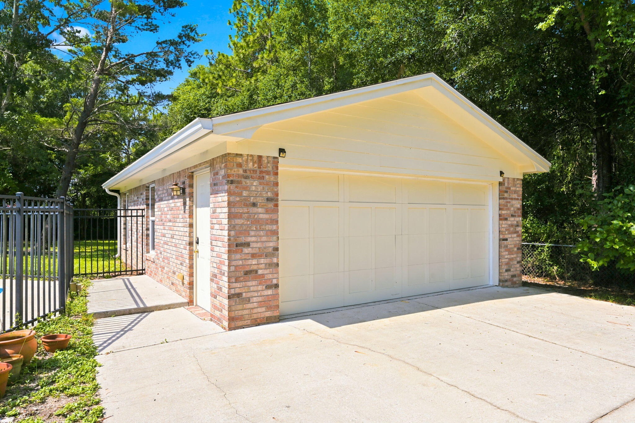 2402 Woodbine Drive