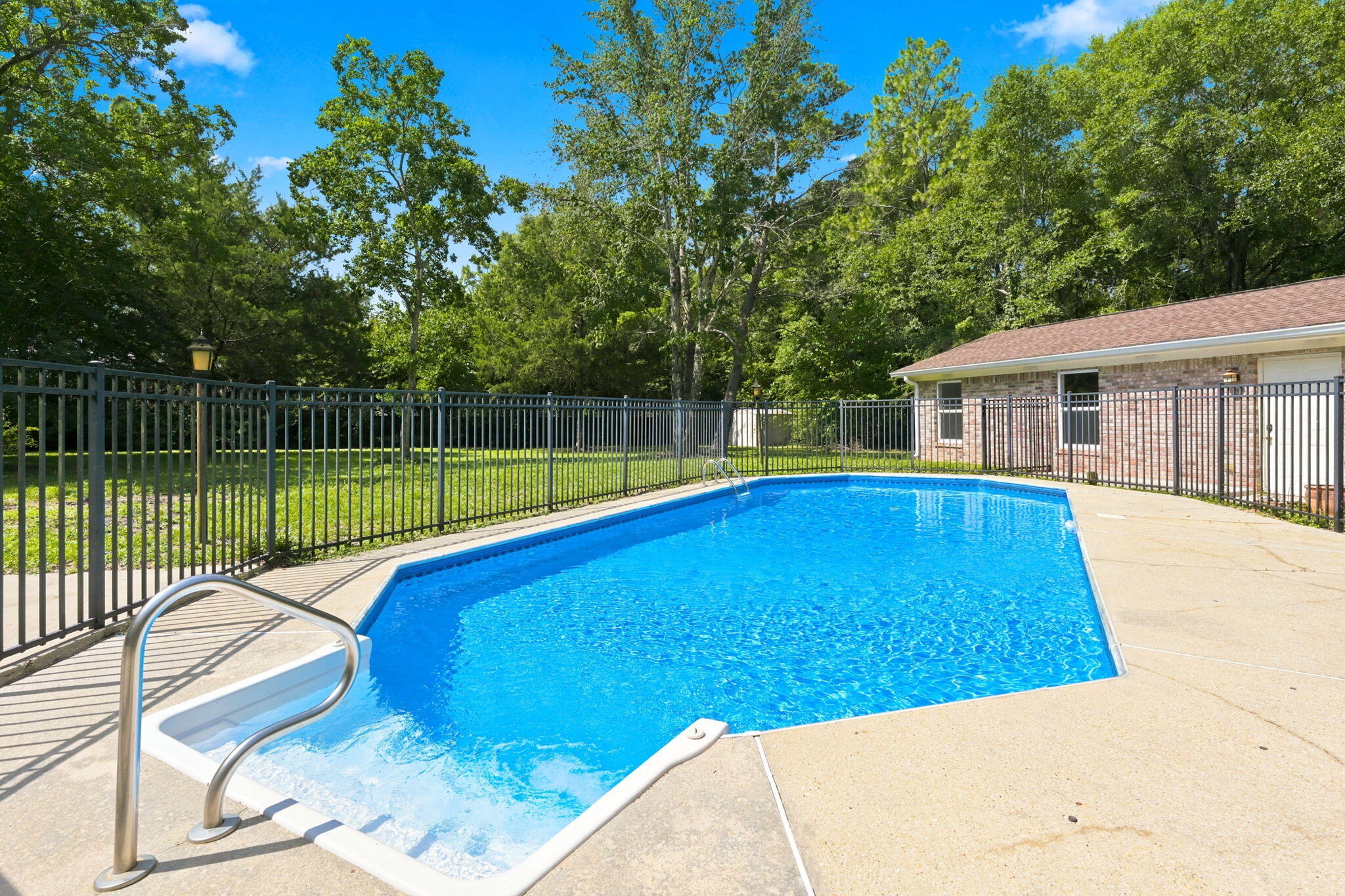 2402 Woodbine Drive