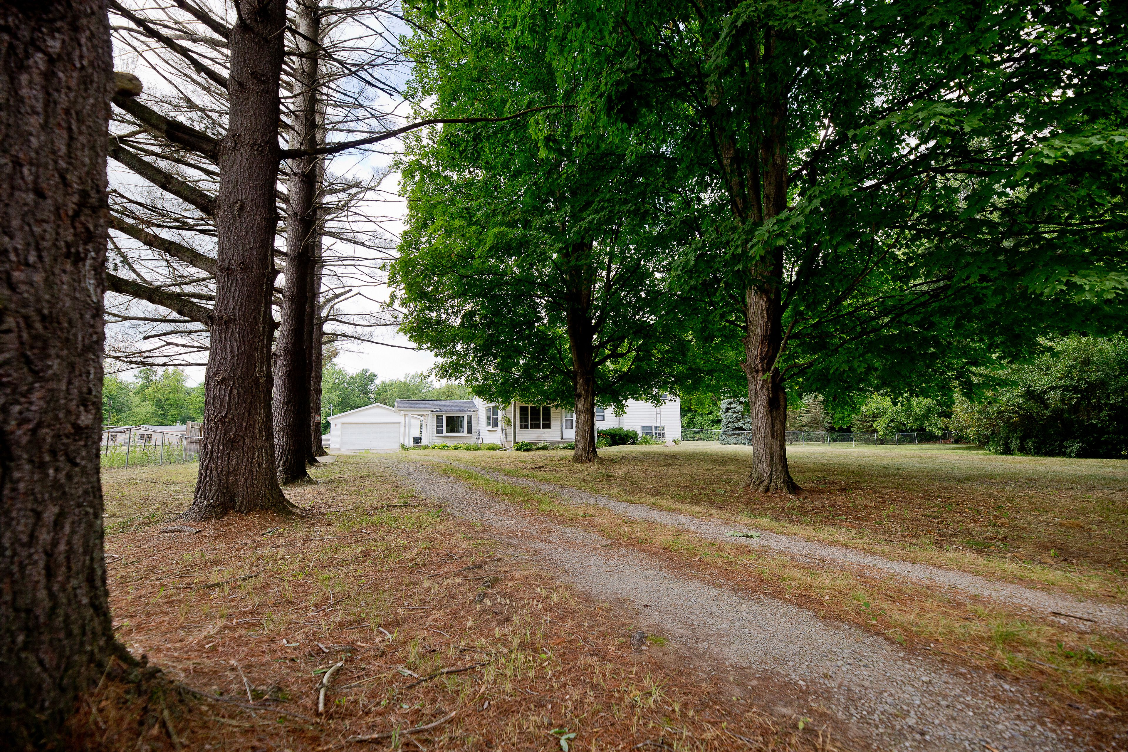 14297 MONTLE Road