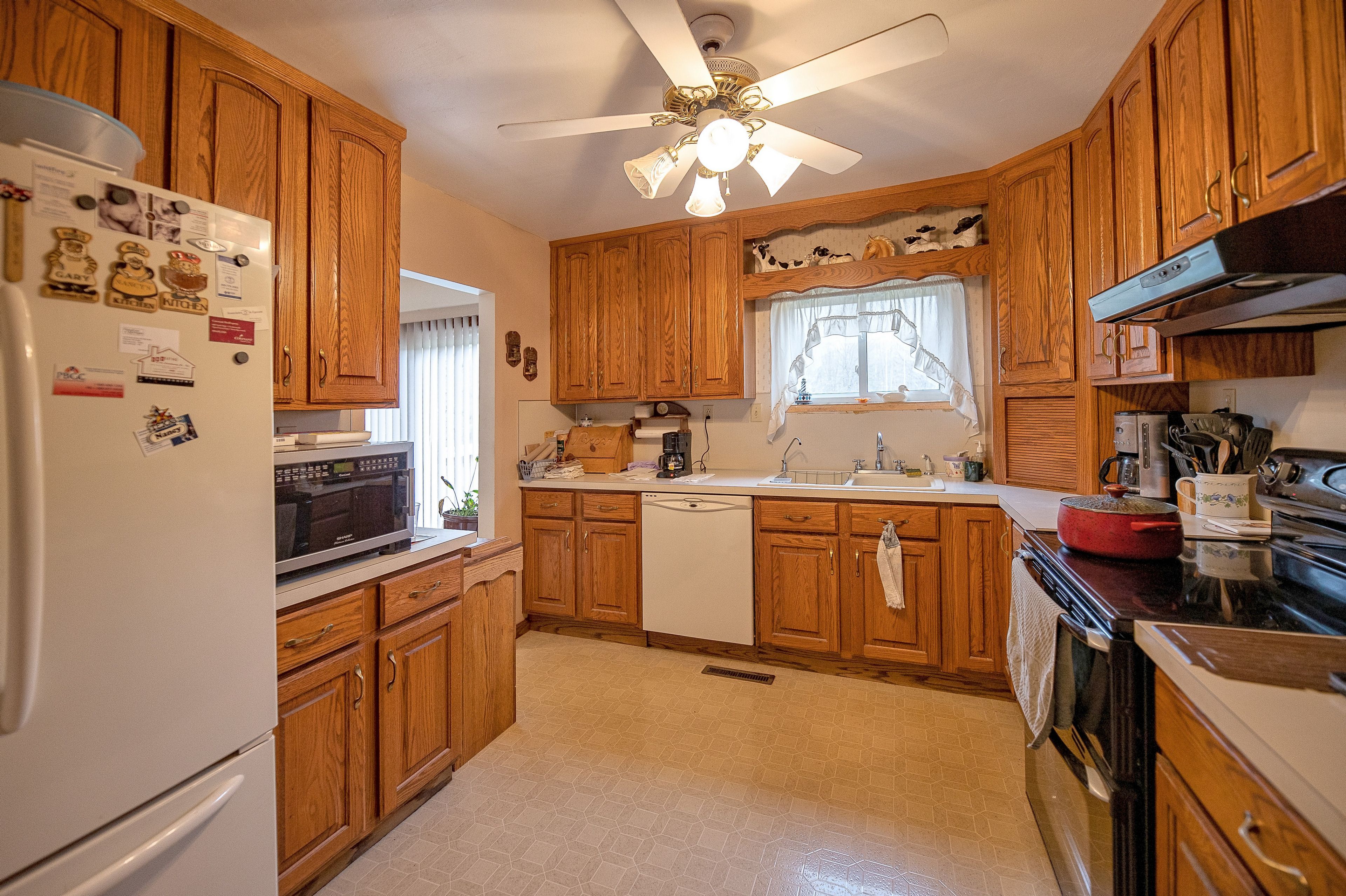 11405 BELL Road