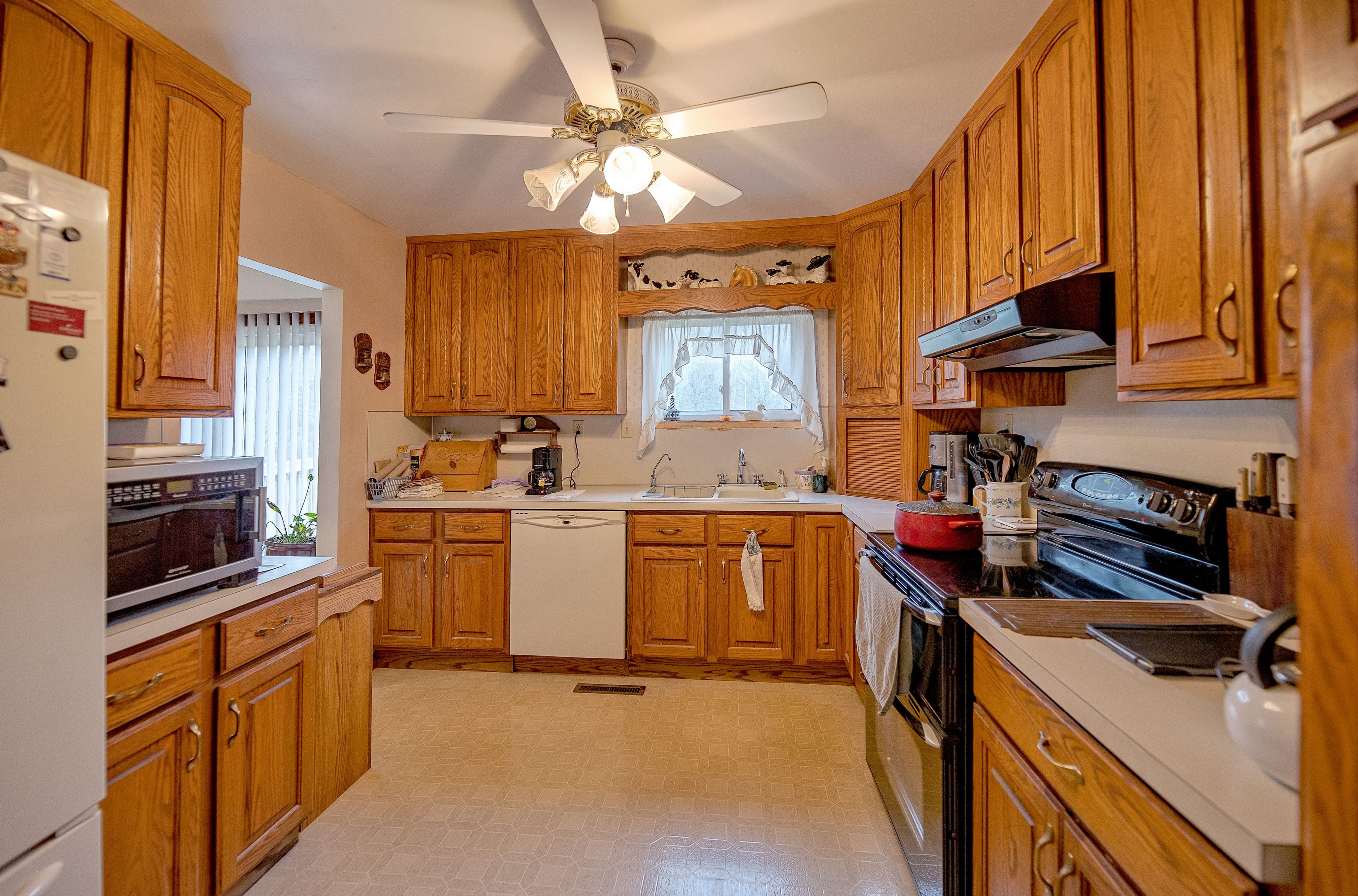 11405 BELL Road