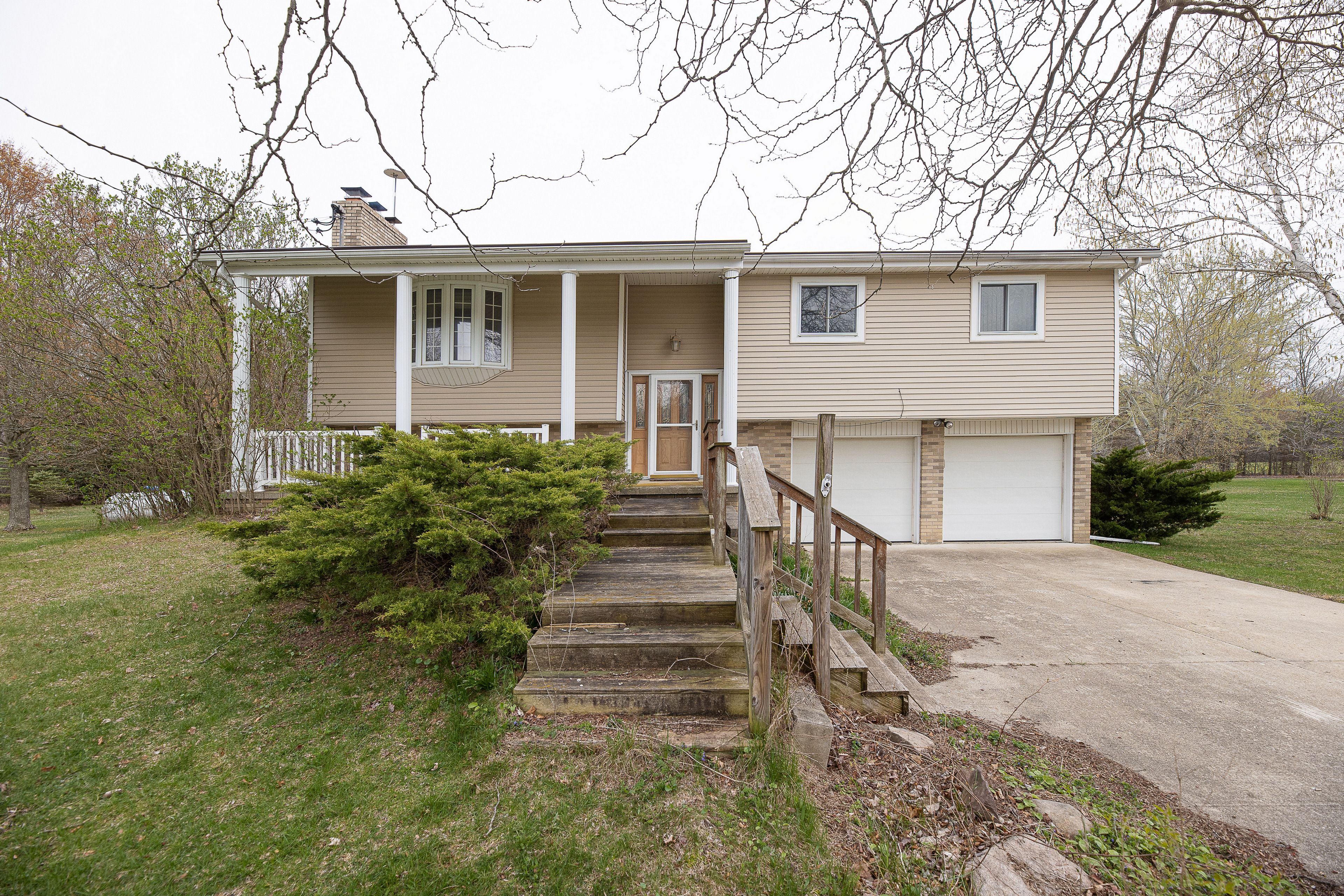 11405 BELL Road