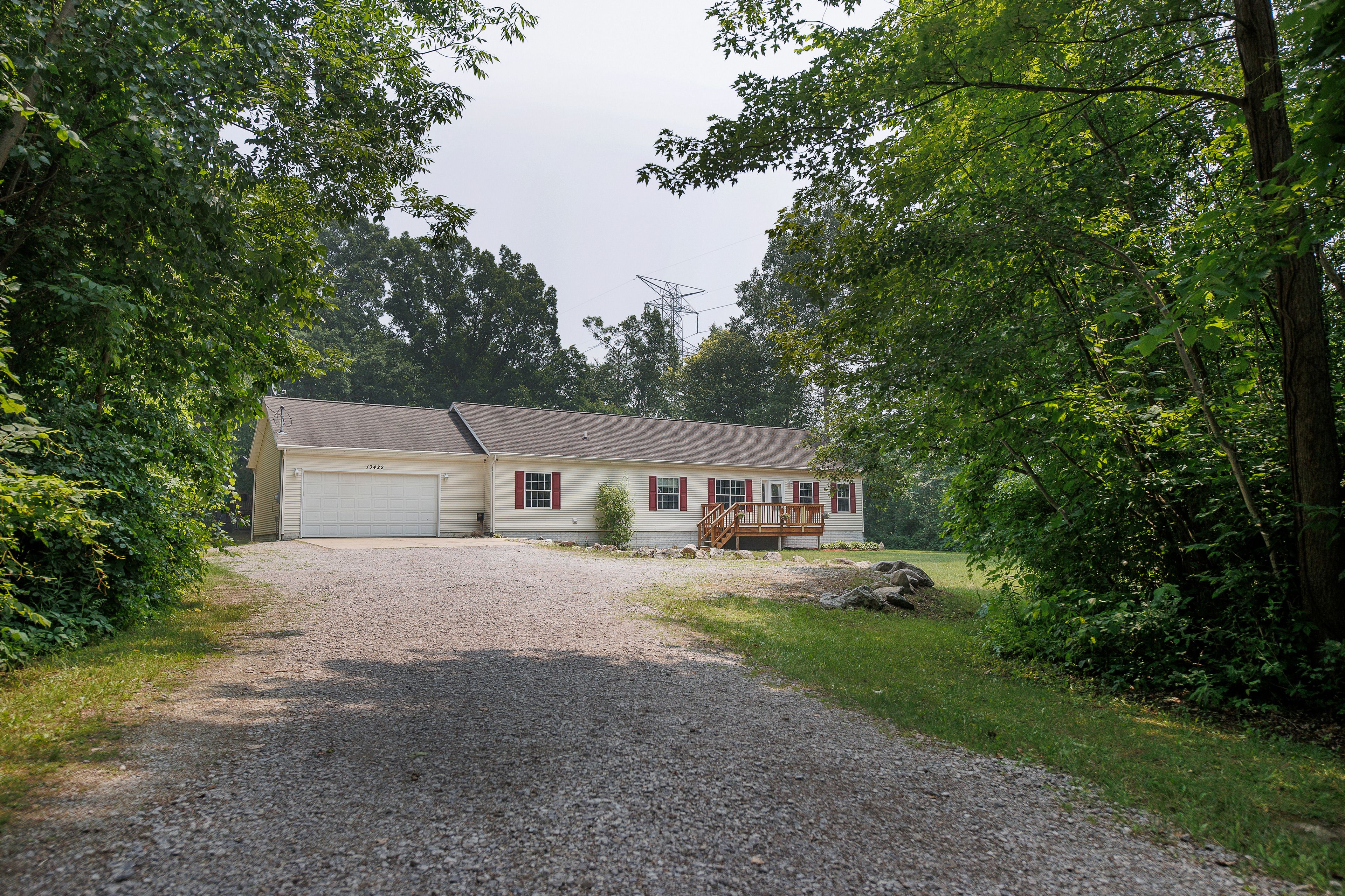13422 N LEWIS Road