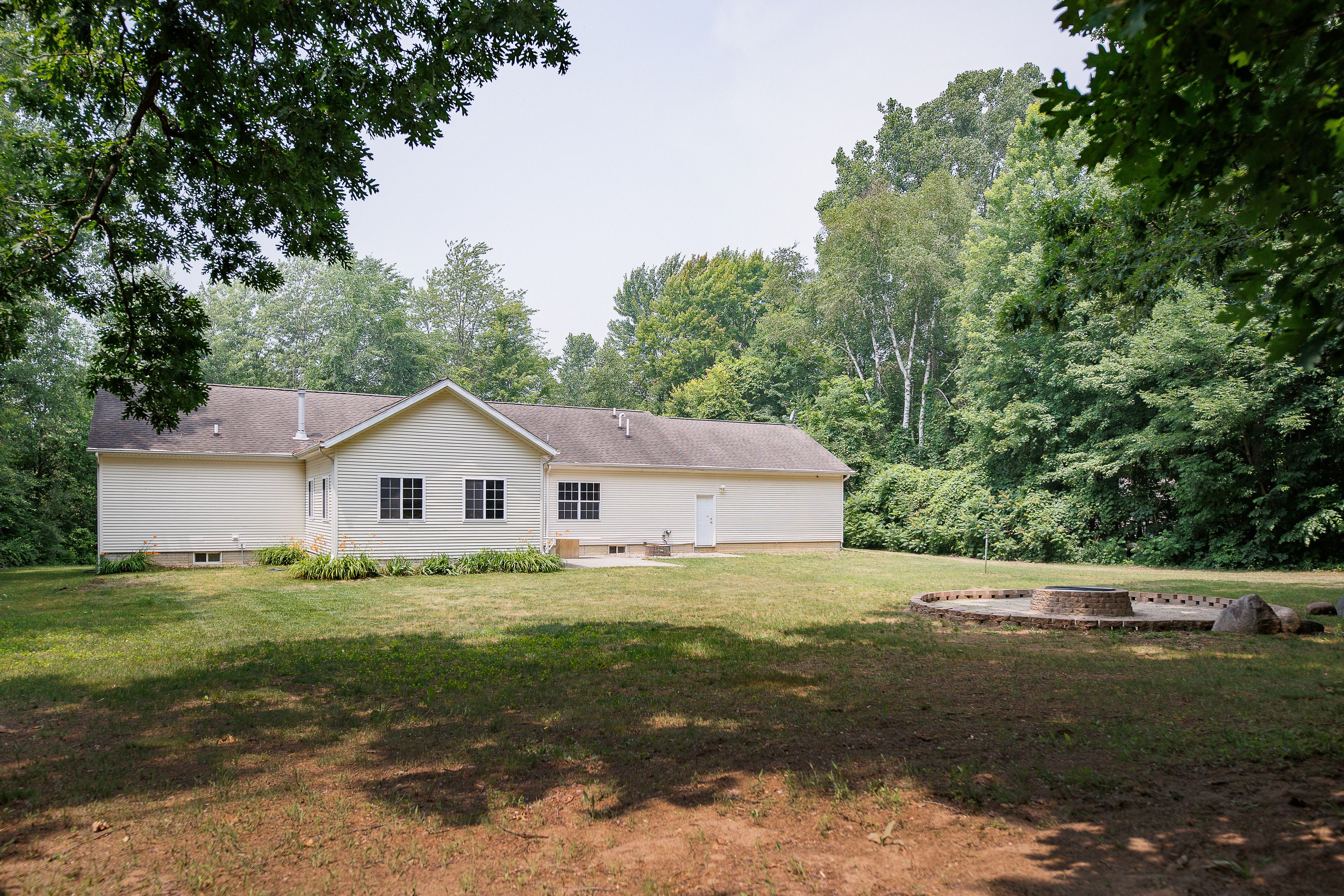 13422 N LEWIS Road