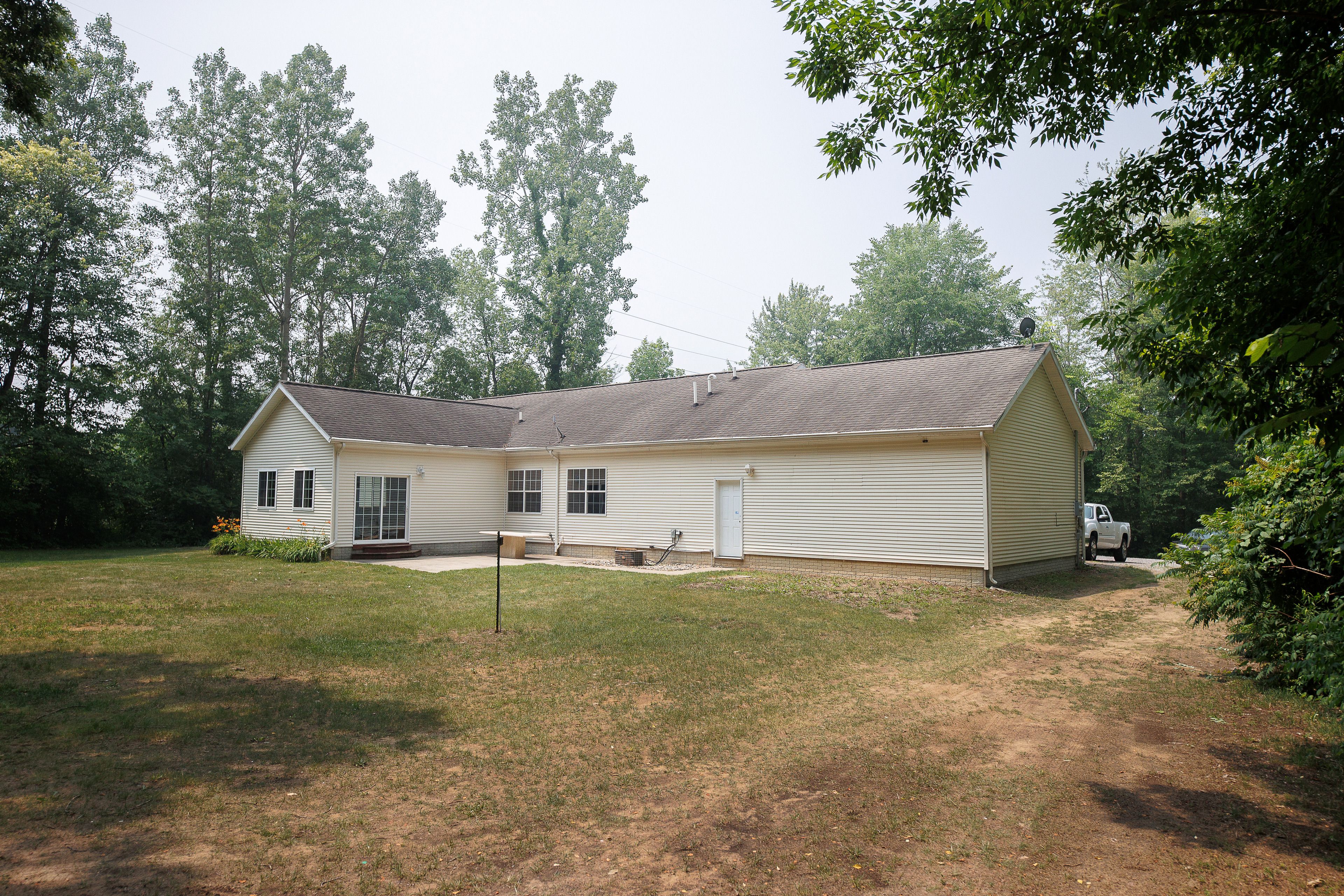 13422 N LEWIS Road