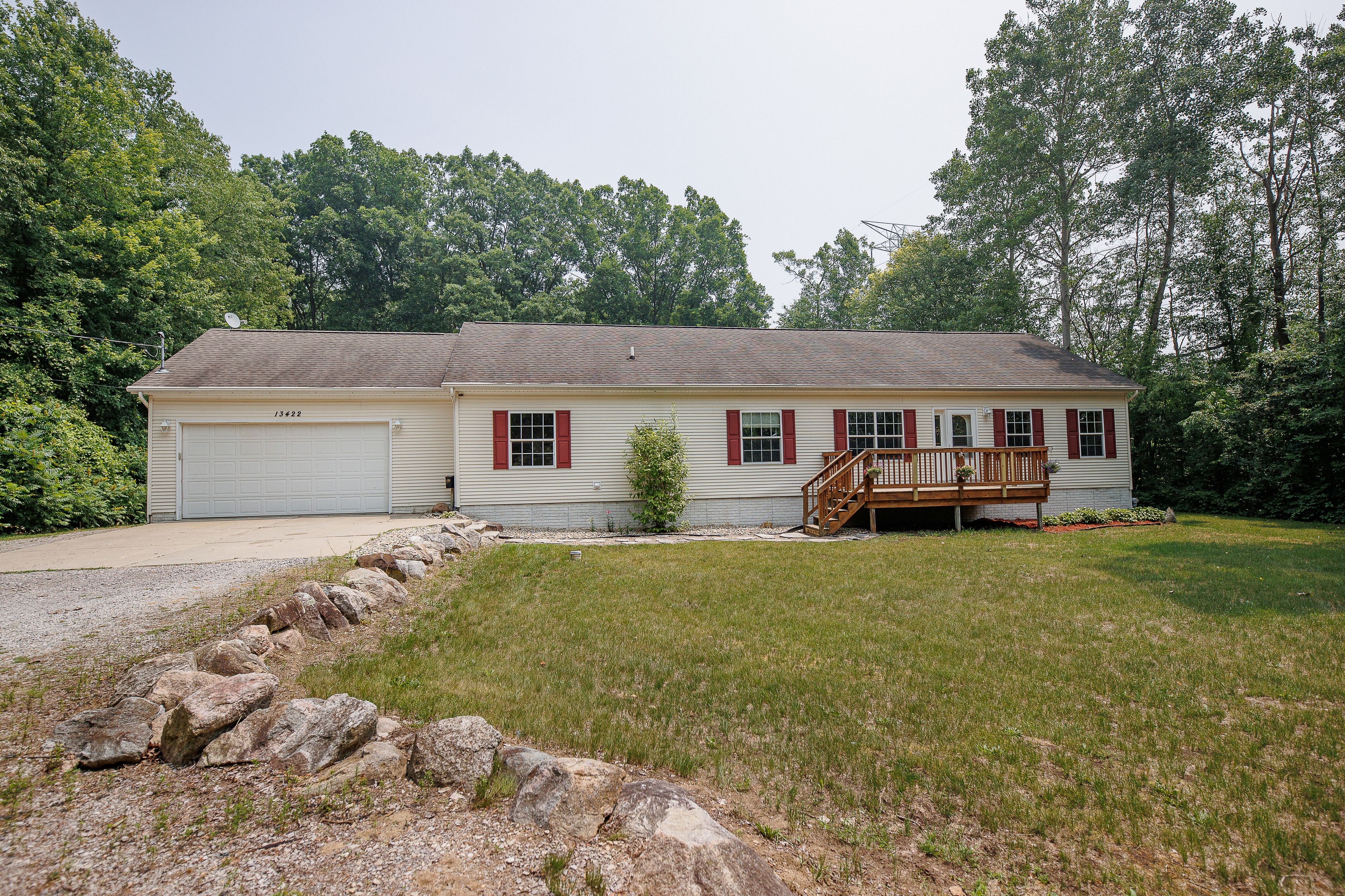 13422 N LEWIS Road