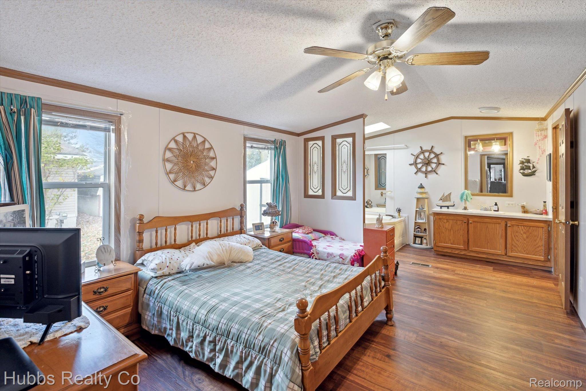 1817  Sunset Dr