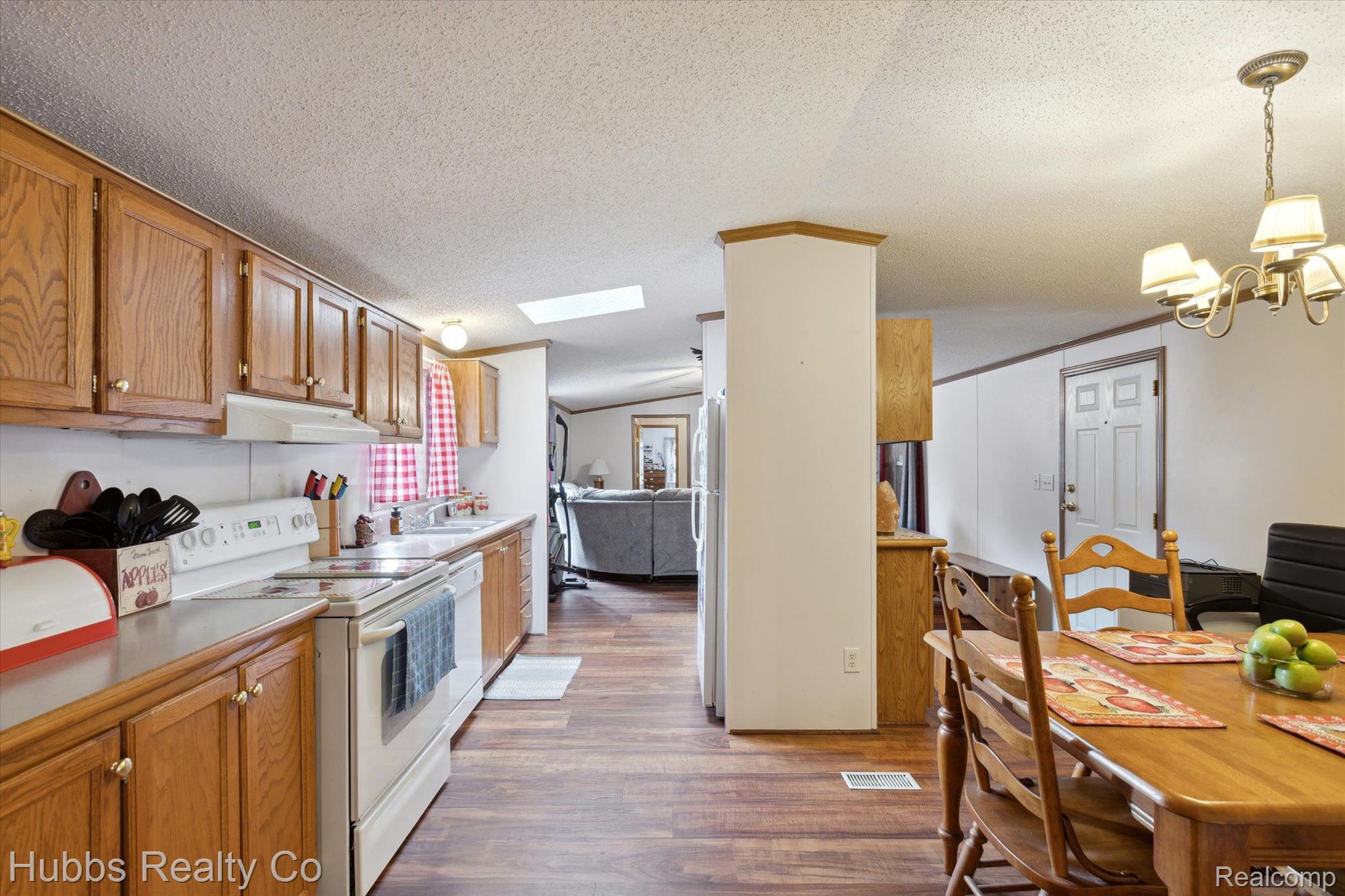 1817  Sunset Dr