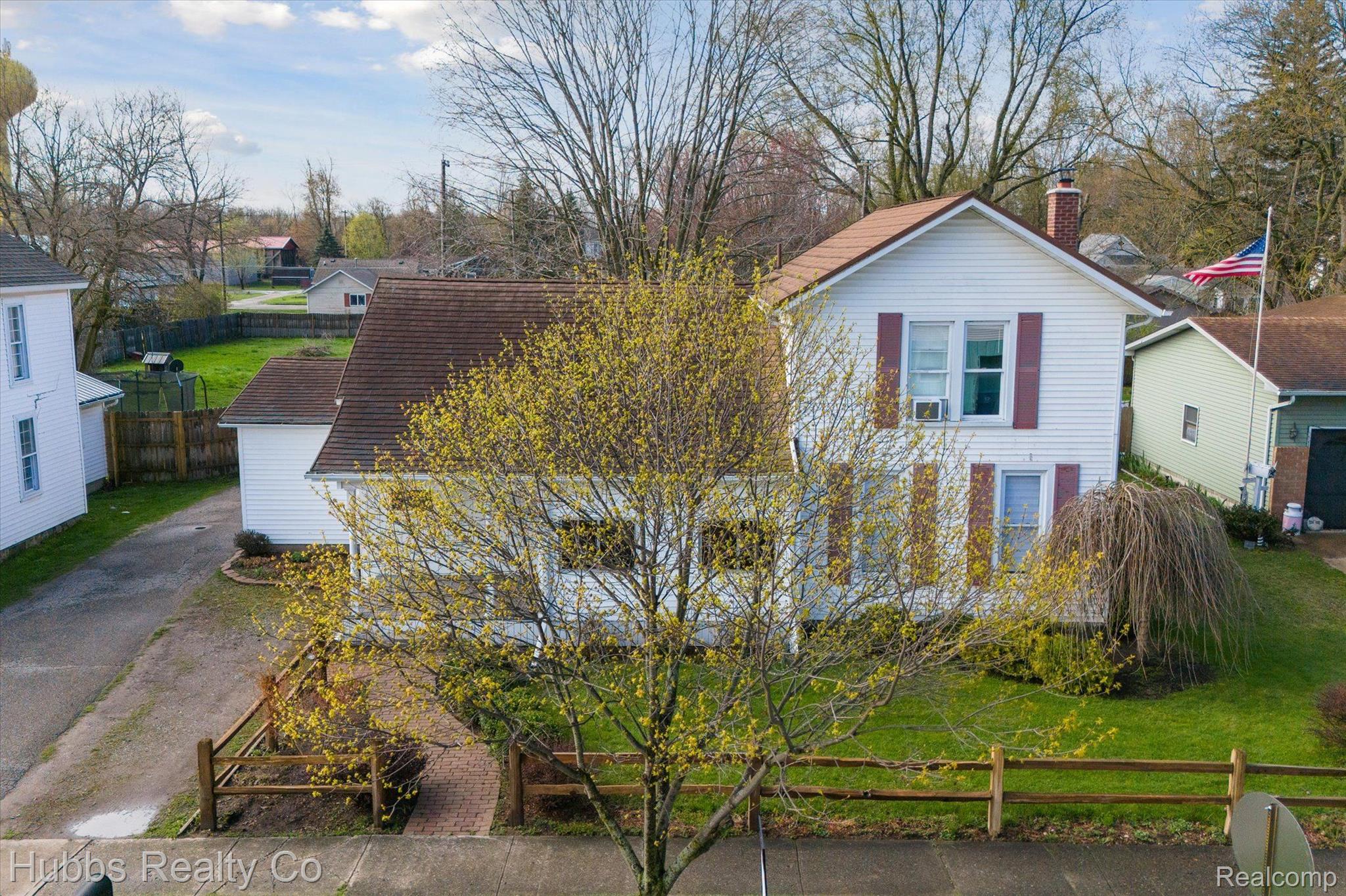 4695 CENTER Street