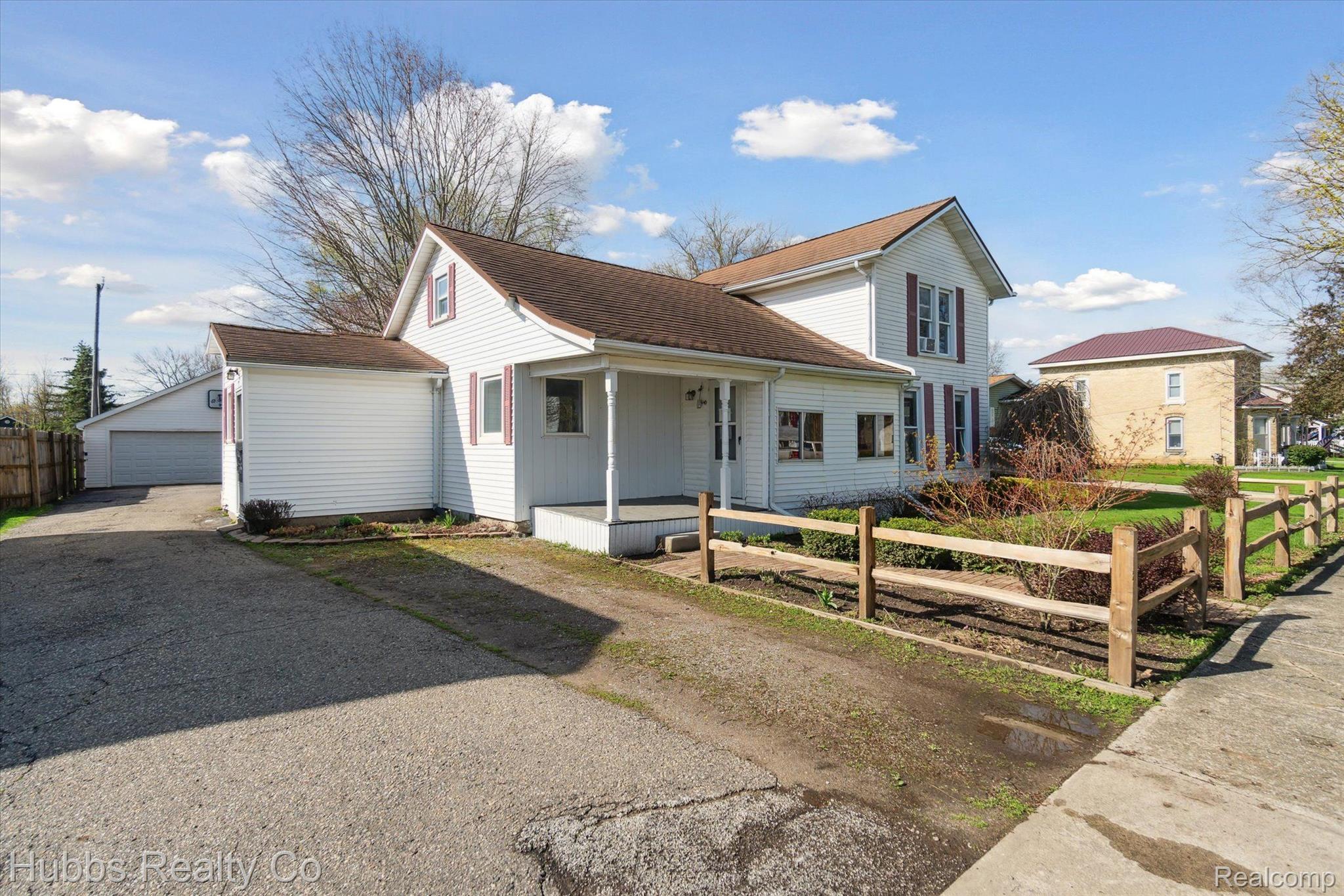 4695 CENTER Street