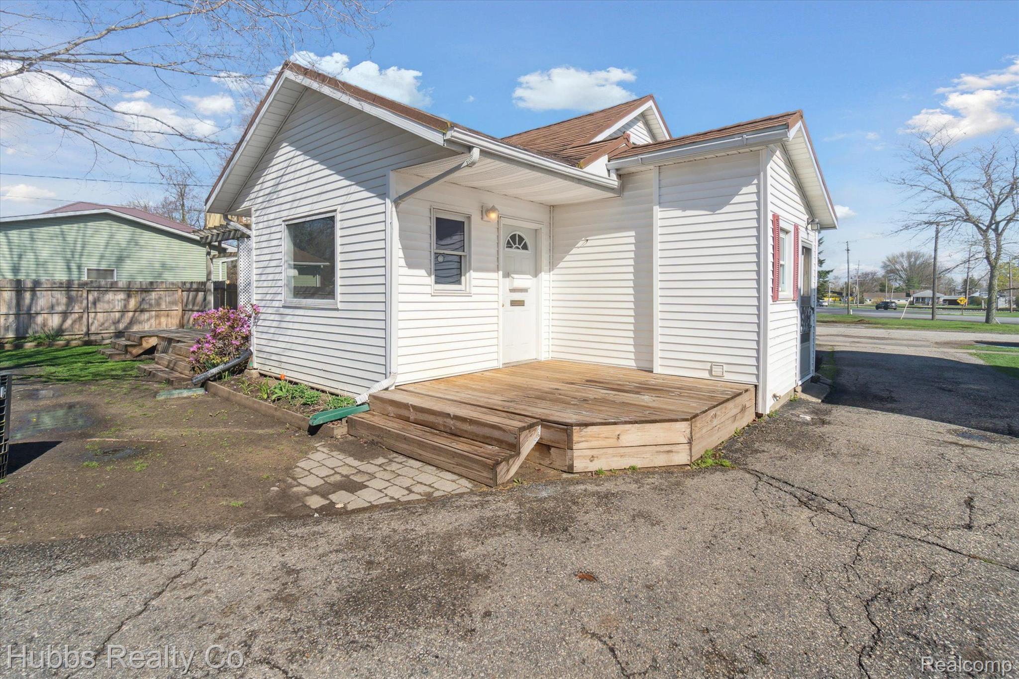 4695 CENTER Street