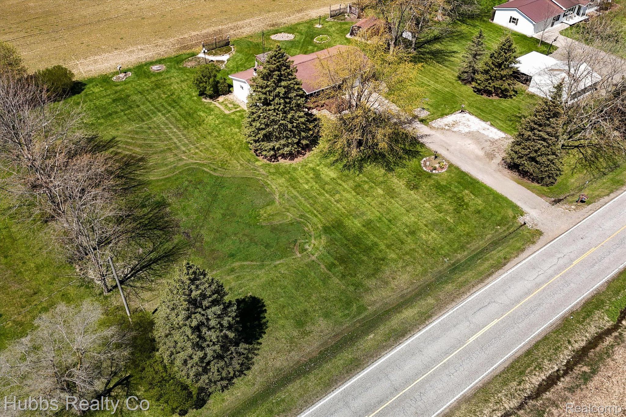 4115 N NEW LOTHROP Road