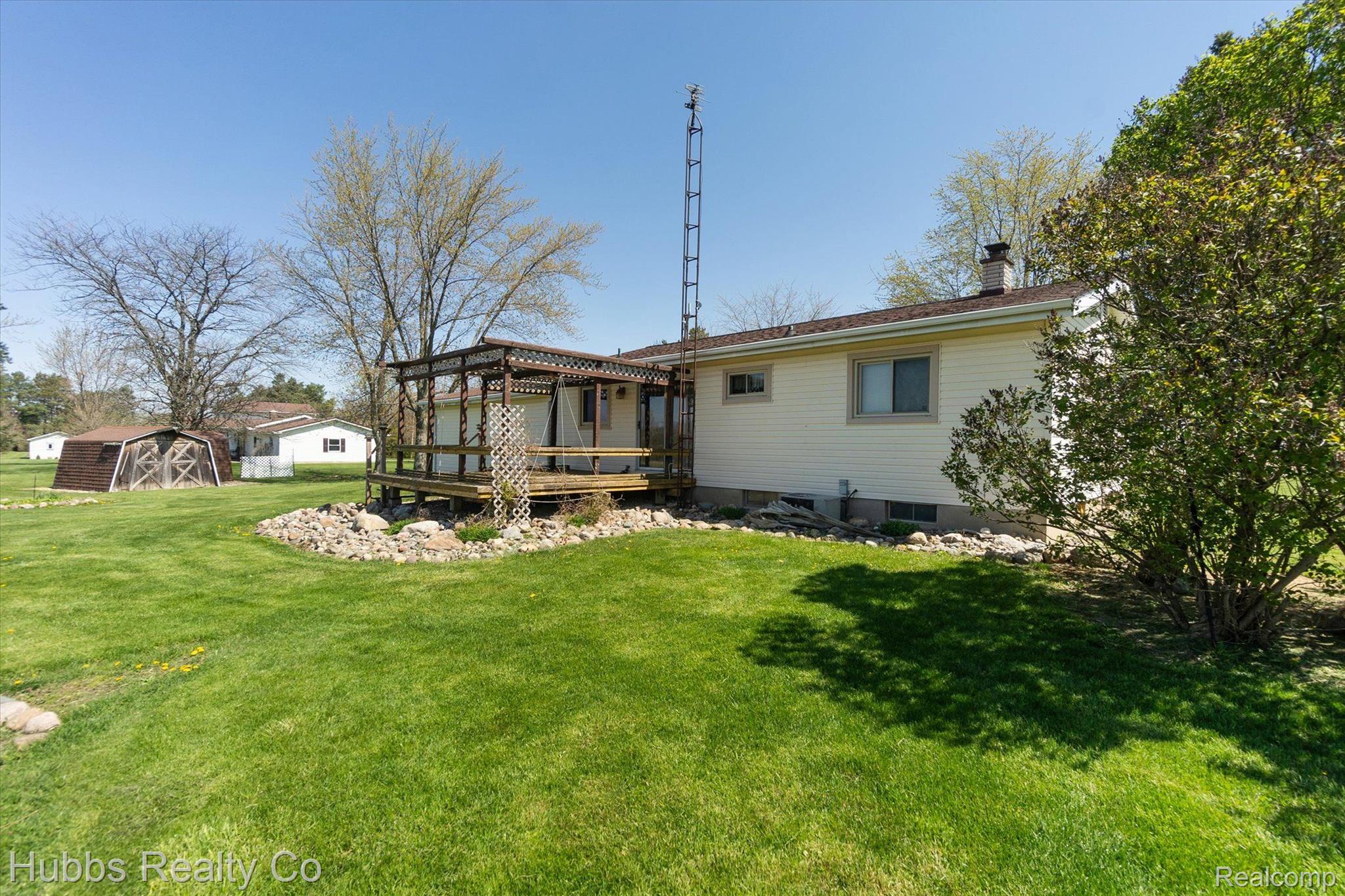 4115 N NEW LOTHROP Road