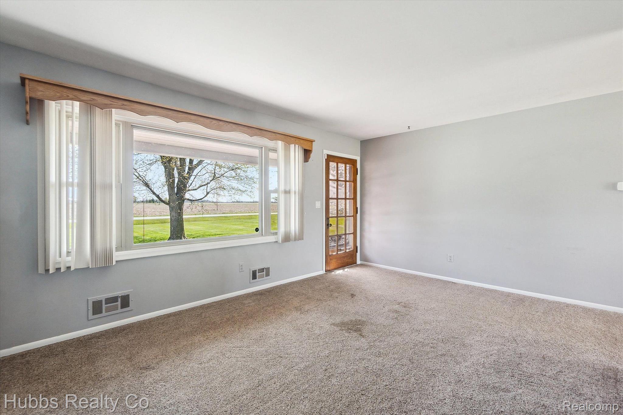 4115 N NEW LOTHROP Road