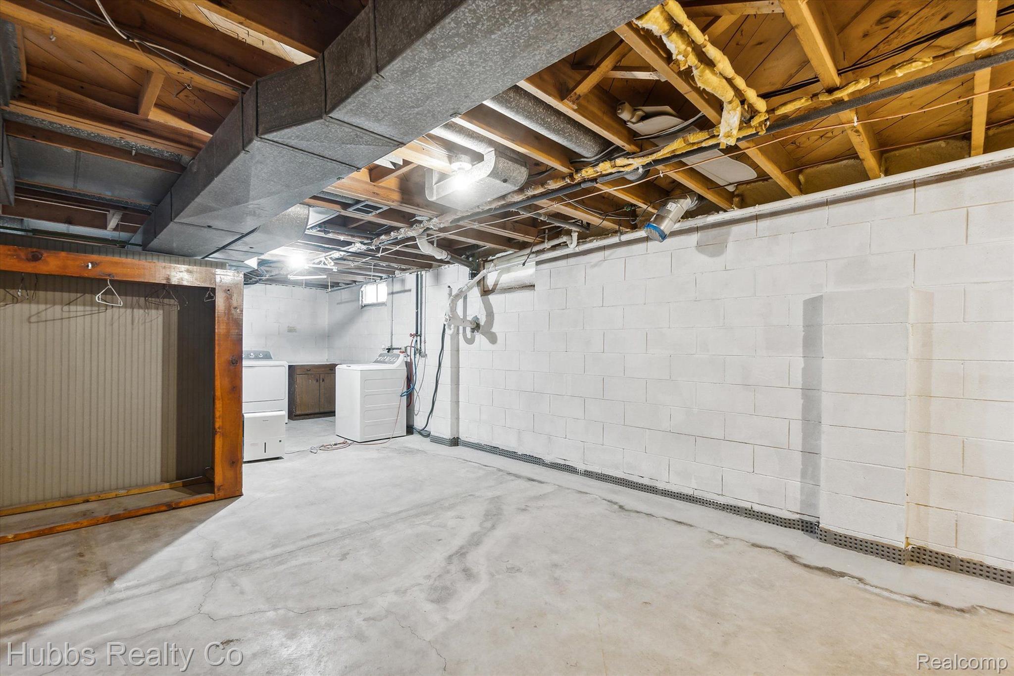 4115 N NEW LOTHROP Road