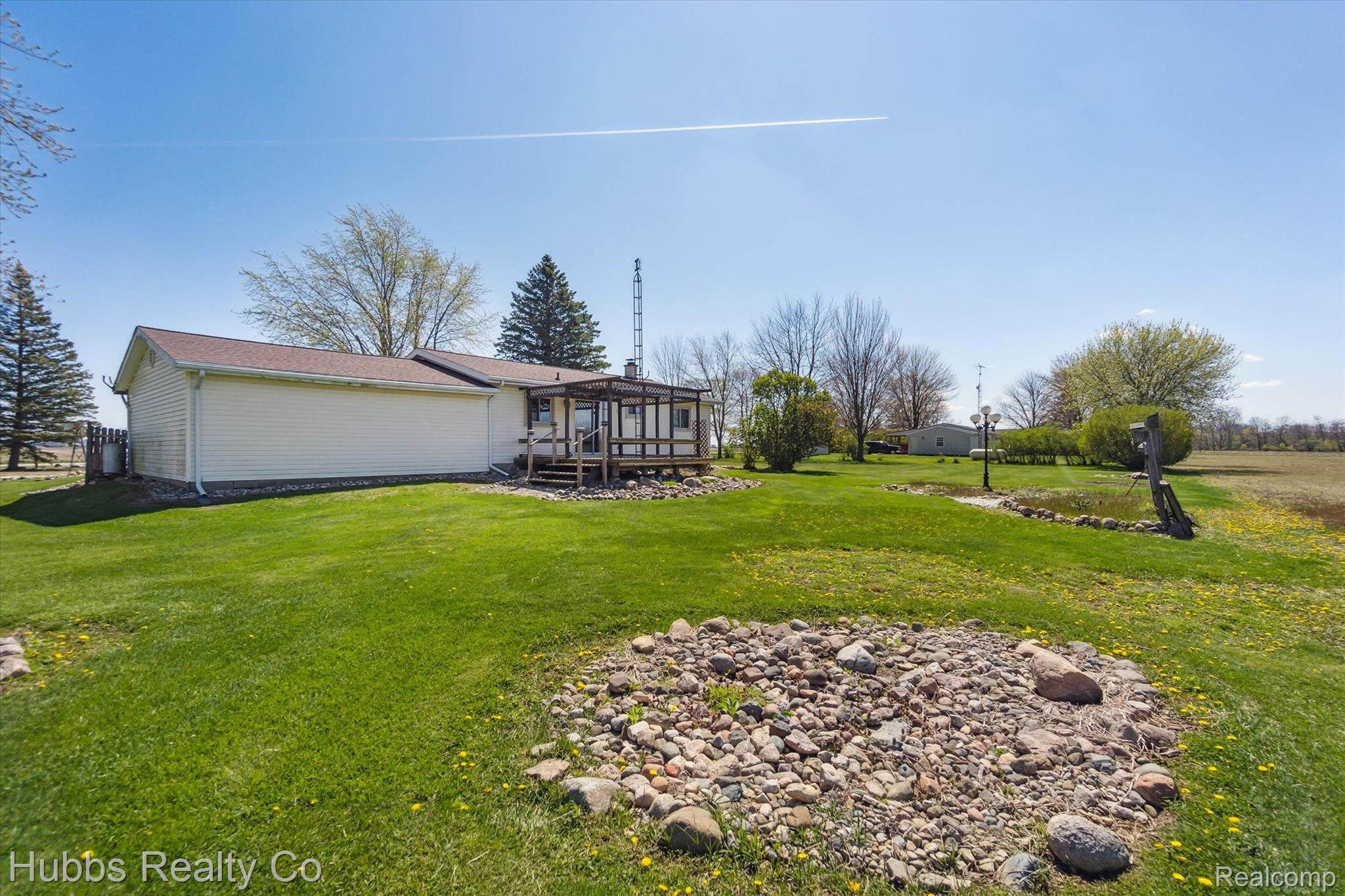 4115 N NEW LOTHROP Road