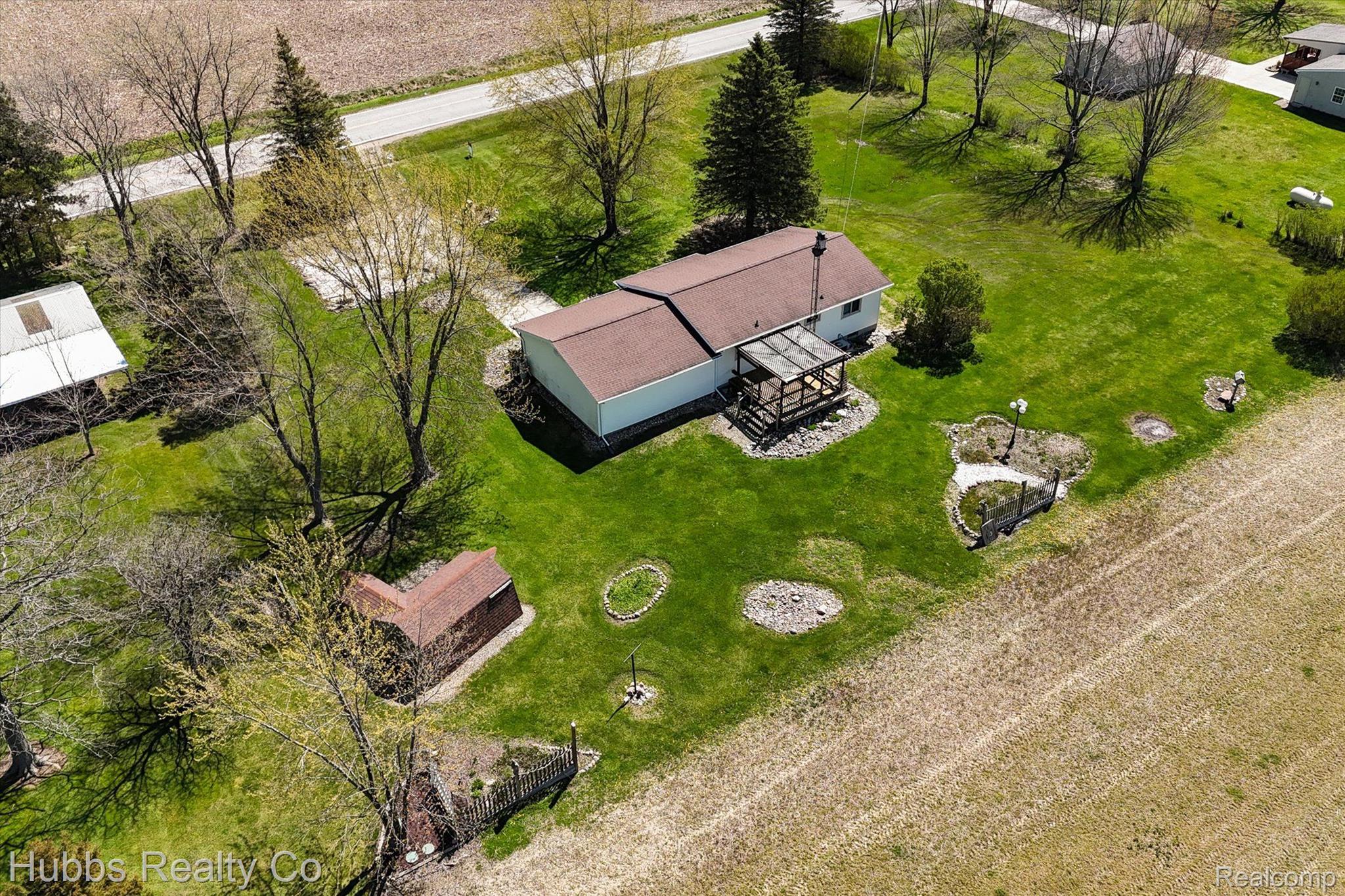 4115 N NEW LOTHROP Road