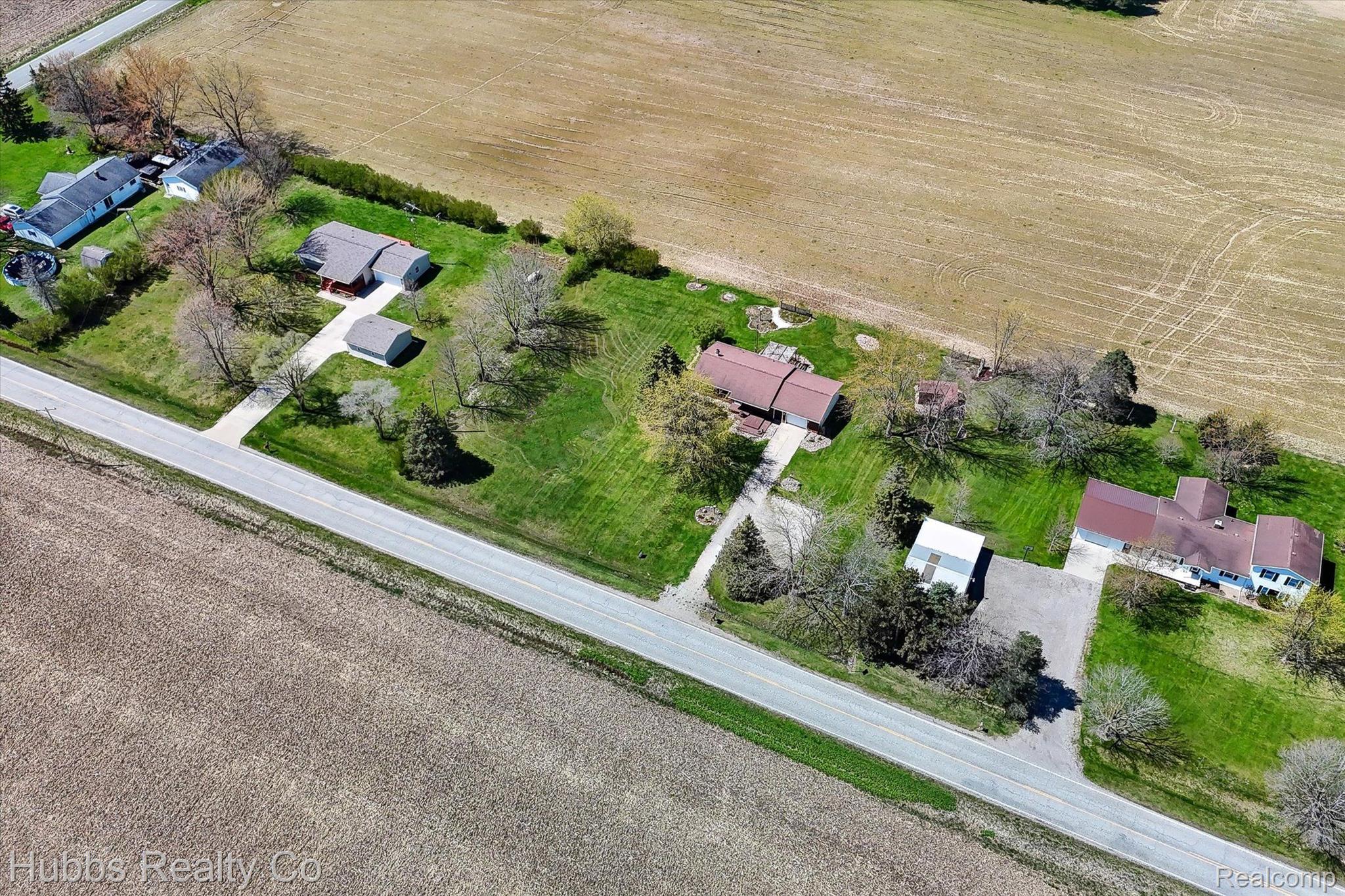 4115 N NEW LOTHROP Road