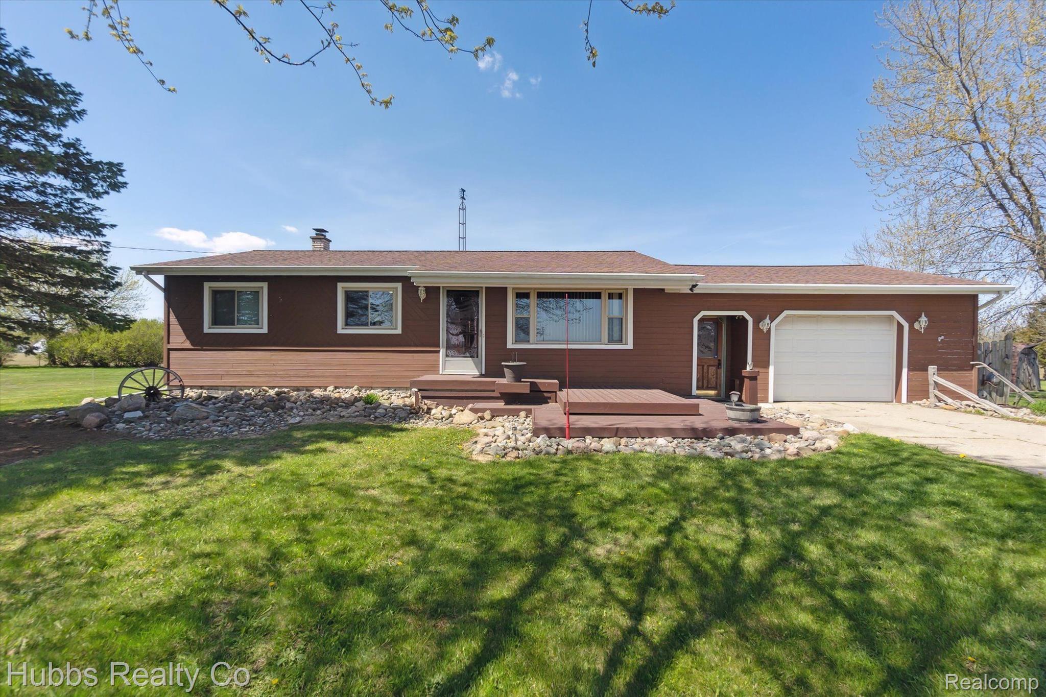 4115 N NEW LOTHROP Road