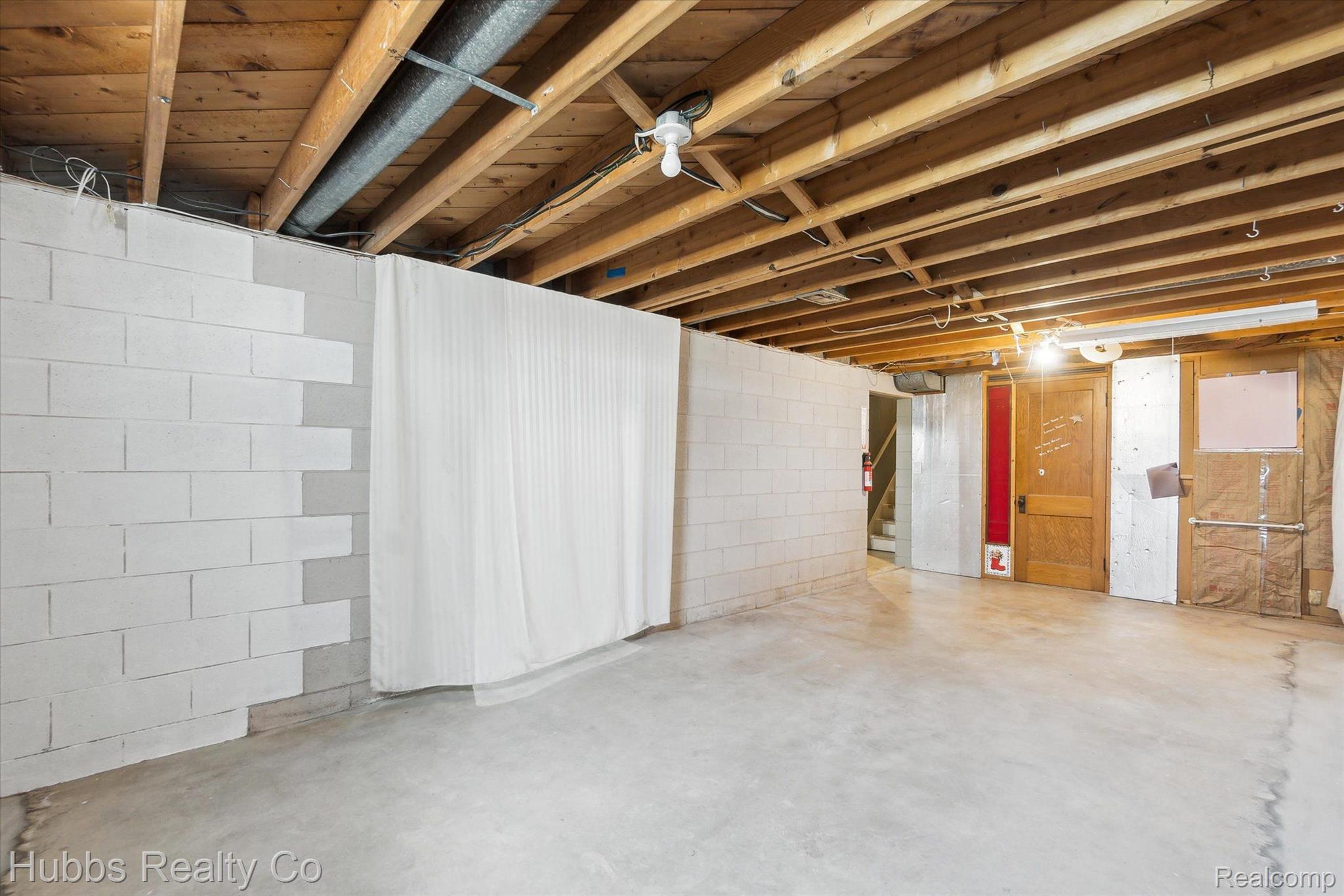 4115 N NEW LOTHROP Road