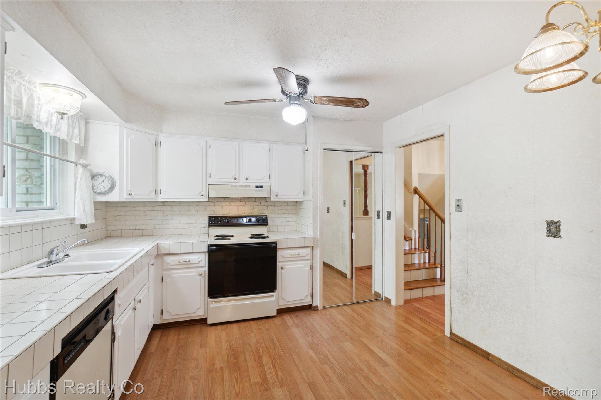 5278 MOCERI Lane