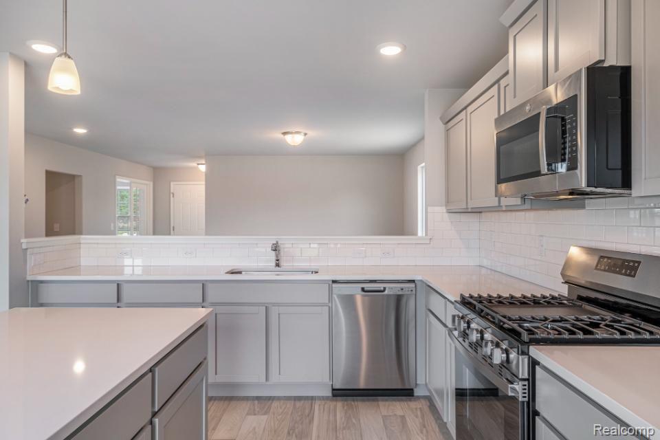 7340 WESTMINSTER Circle
