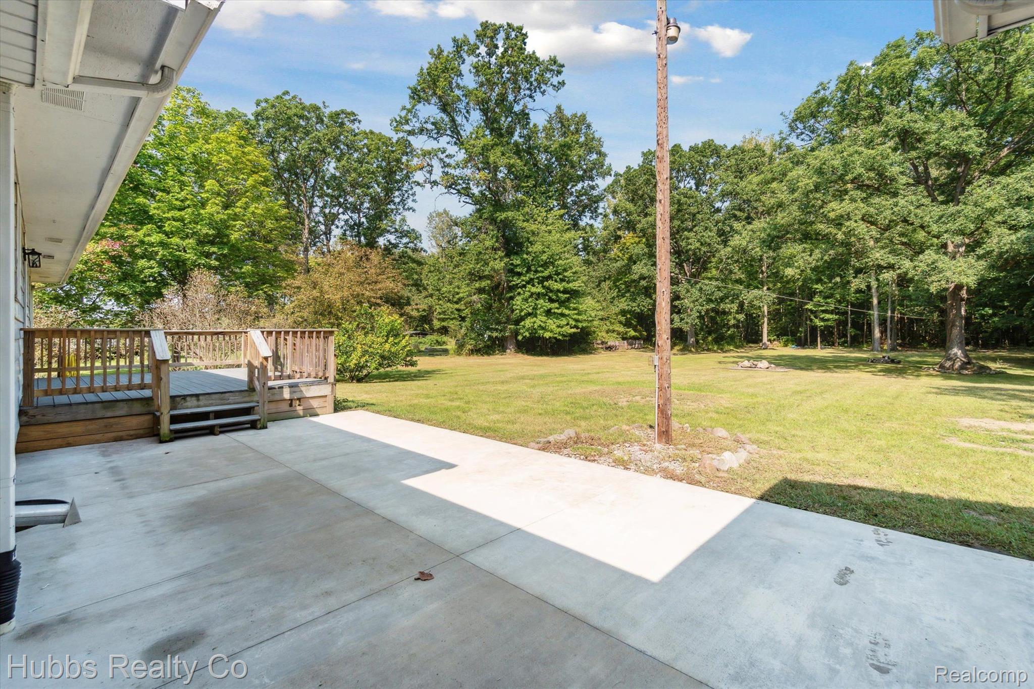 1247 E BURT Road