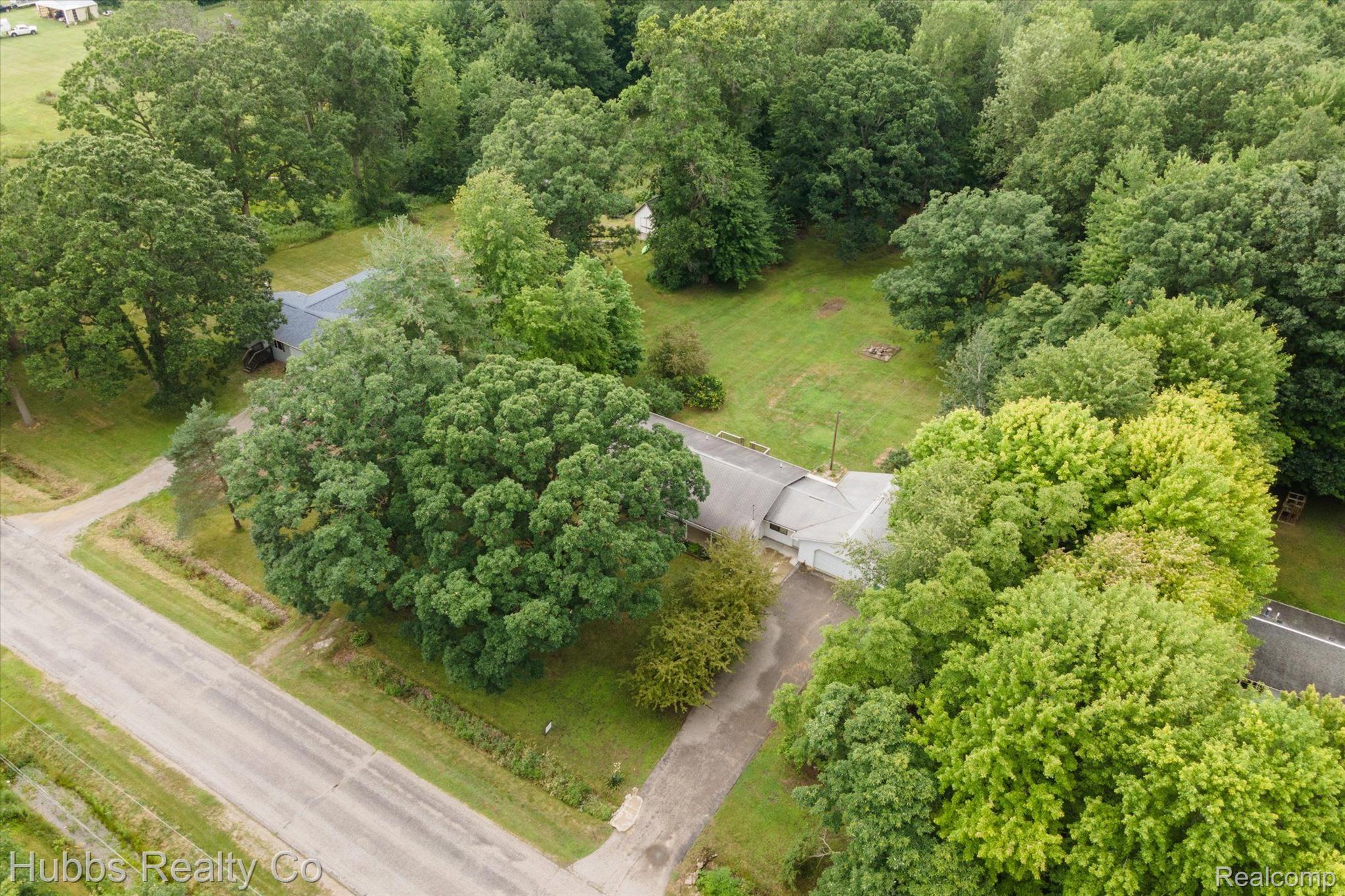 1247 E BURT Road