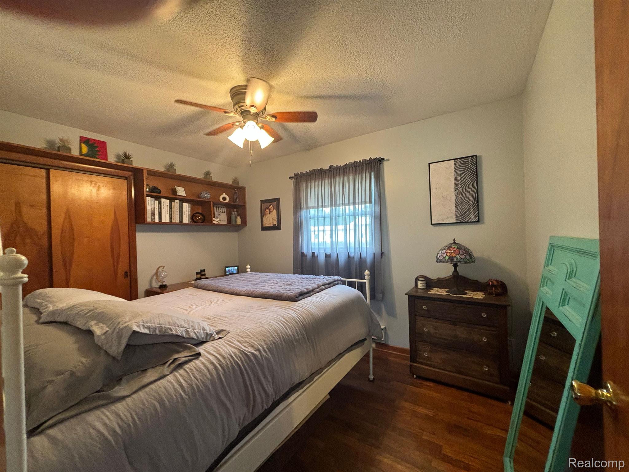 3818 W SAGINAW Road