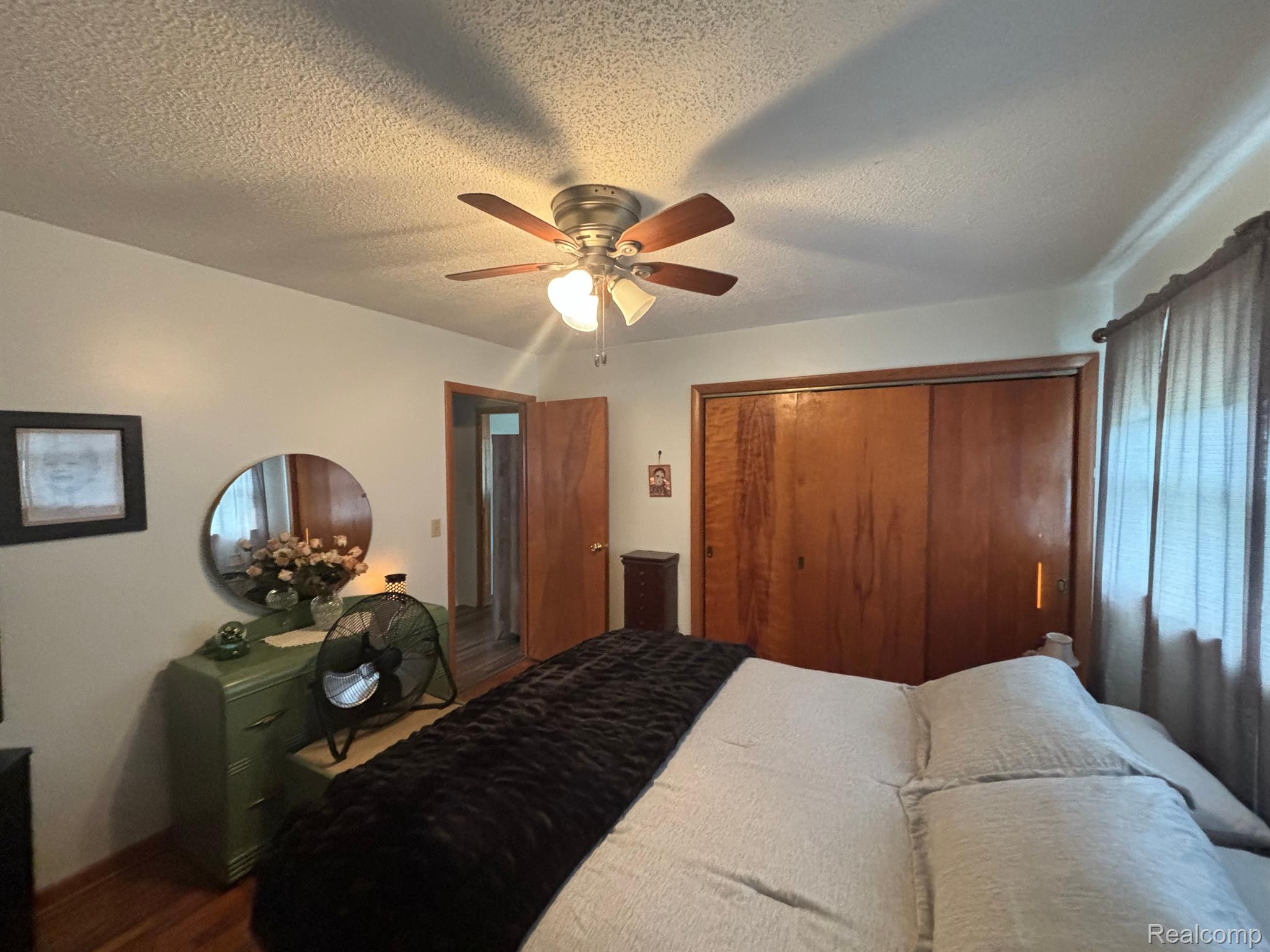 3818 W SAGINAW Road