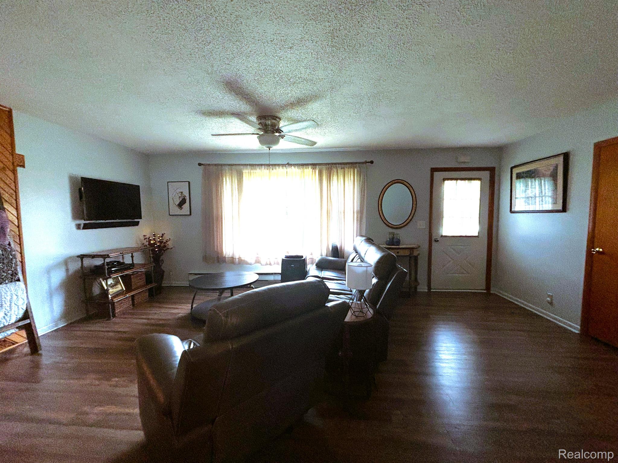 3818 W SAGINAW Road