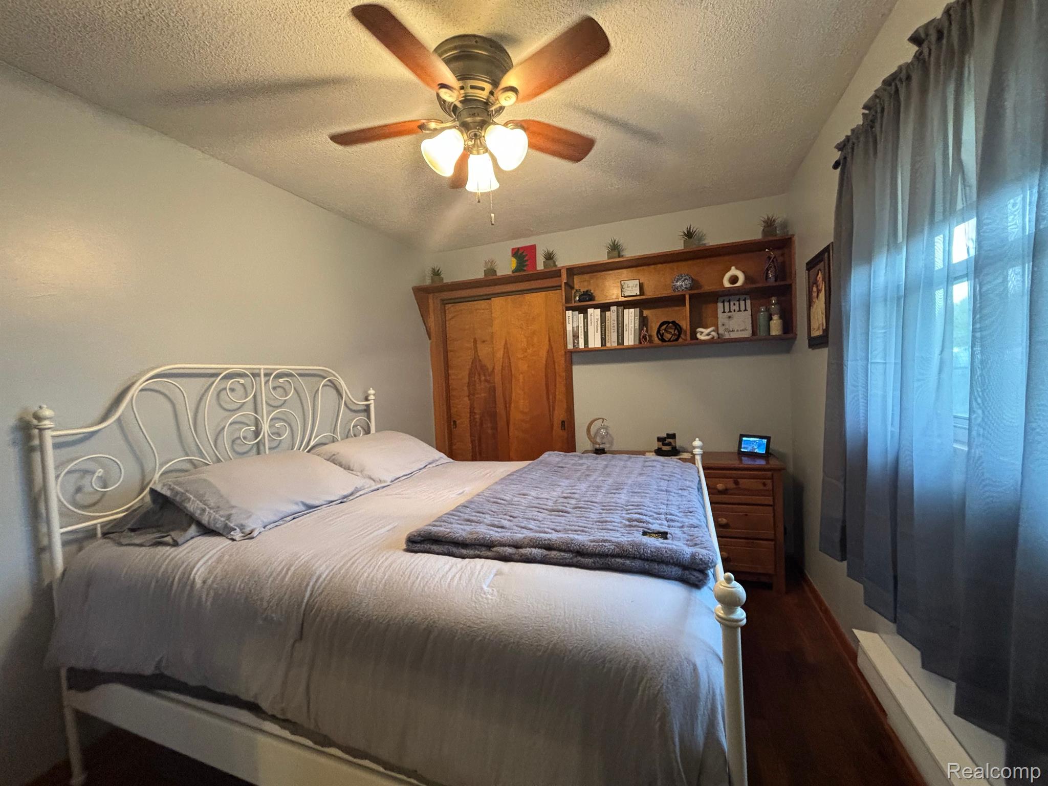 3818 W SAGINAW Road