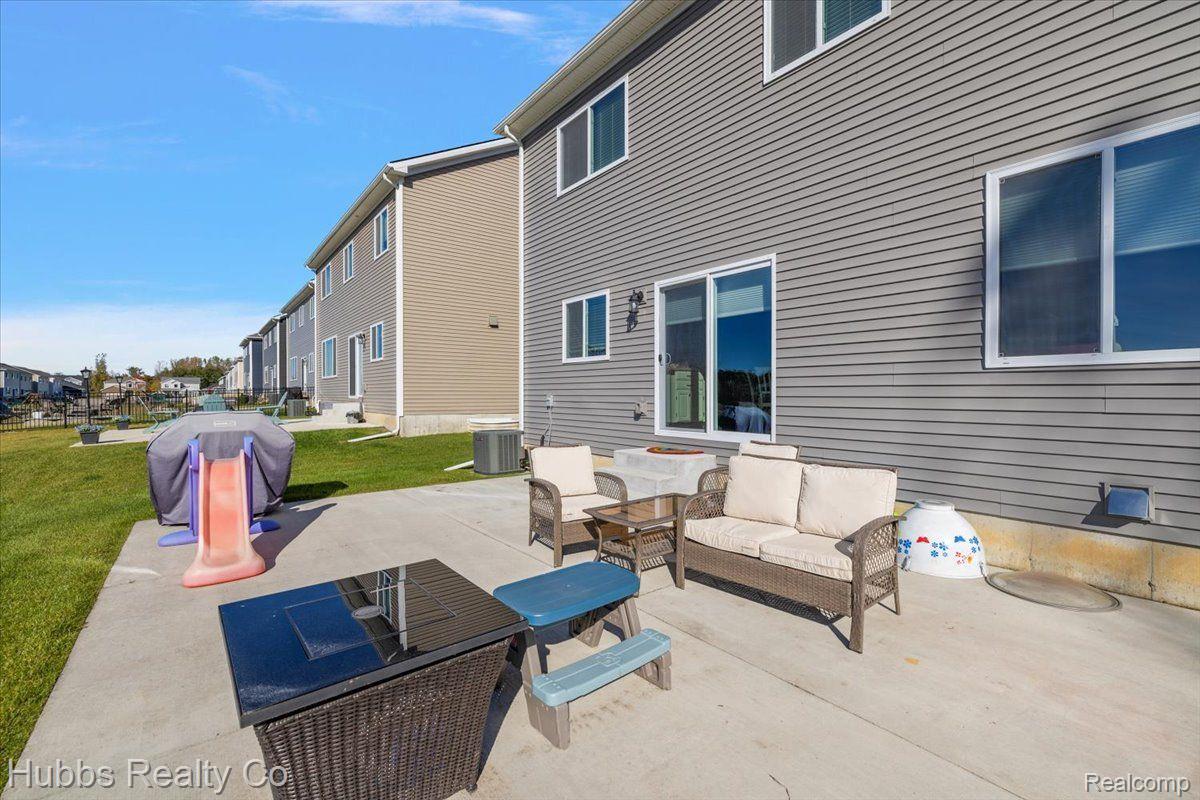 354 Hidden River E