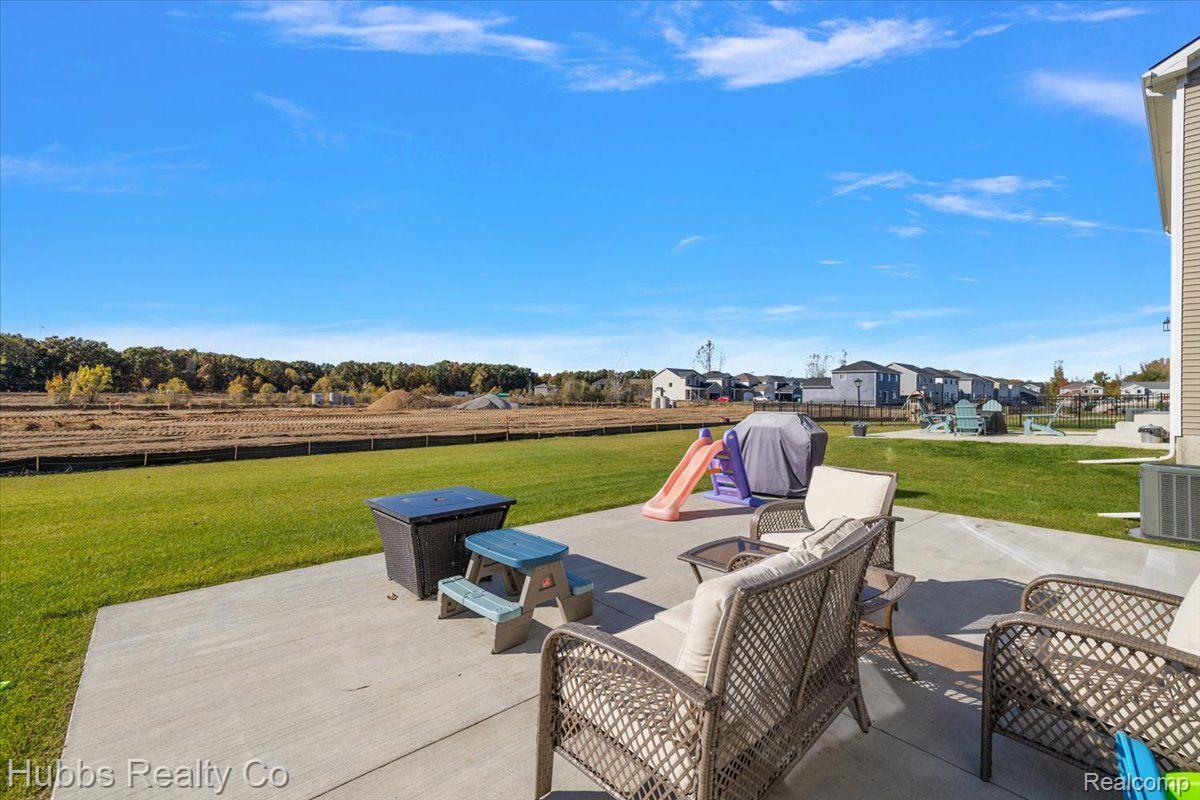 354 Hidden River E