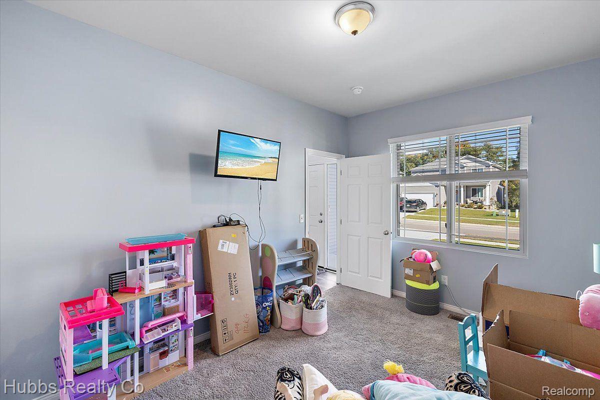 354 Hidden River E