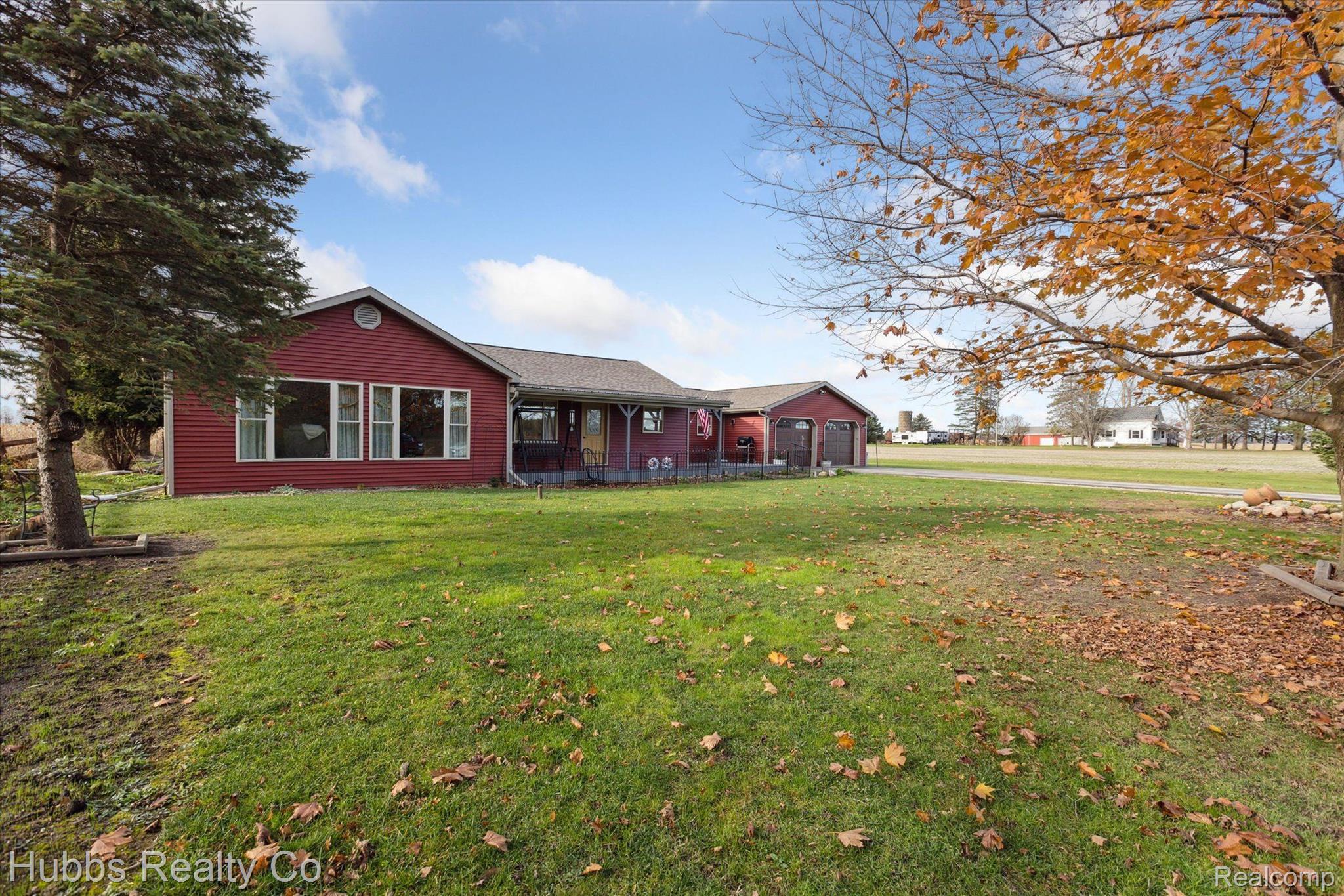 8884 EDWARD Road