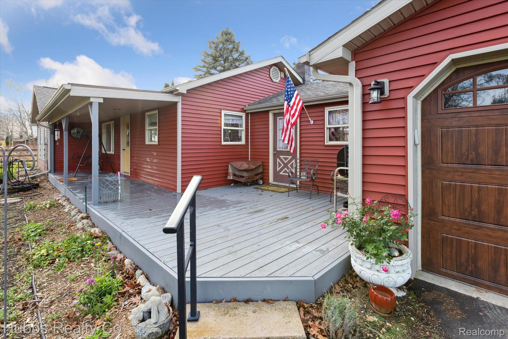 8884 EDWARD Road