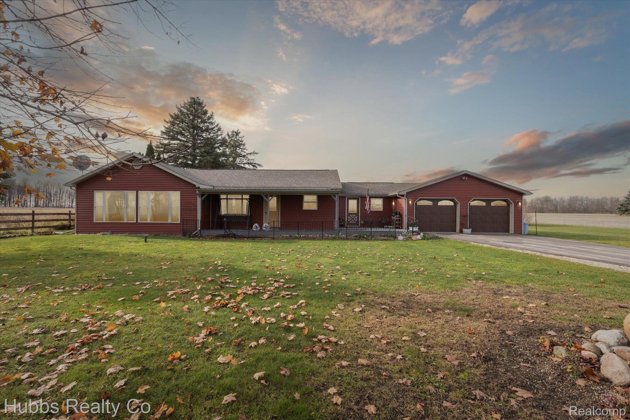 8884 EDWARD Road