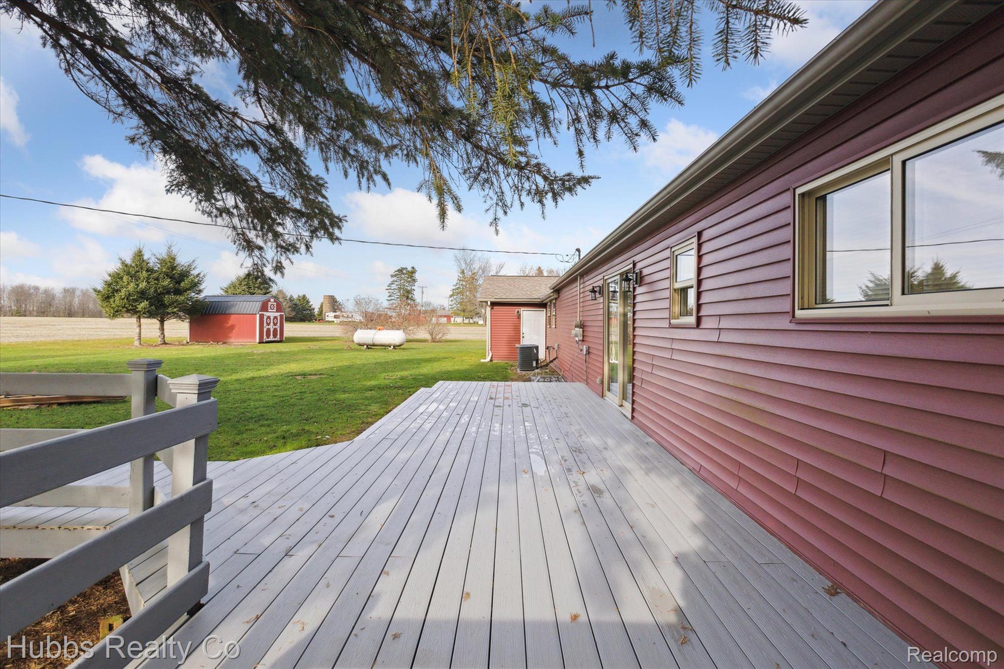 8884 EDWARD Road
