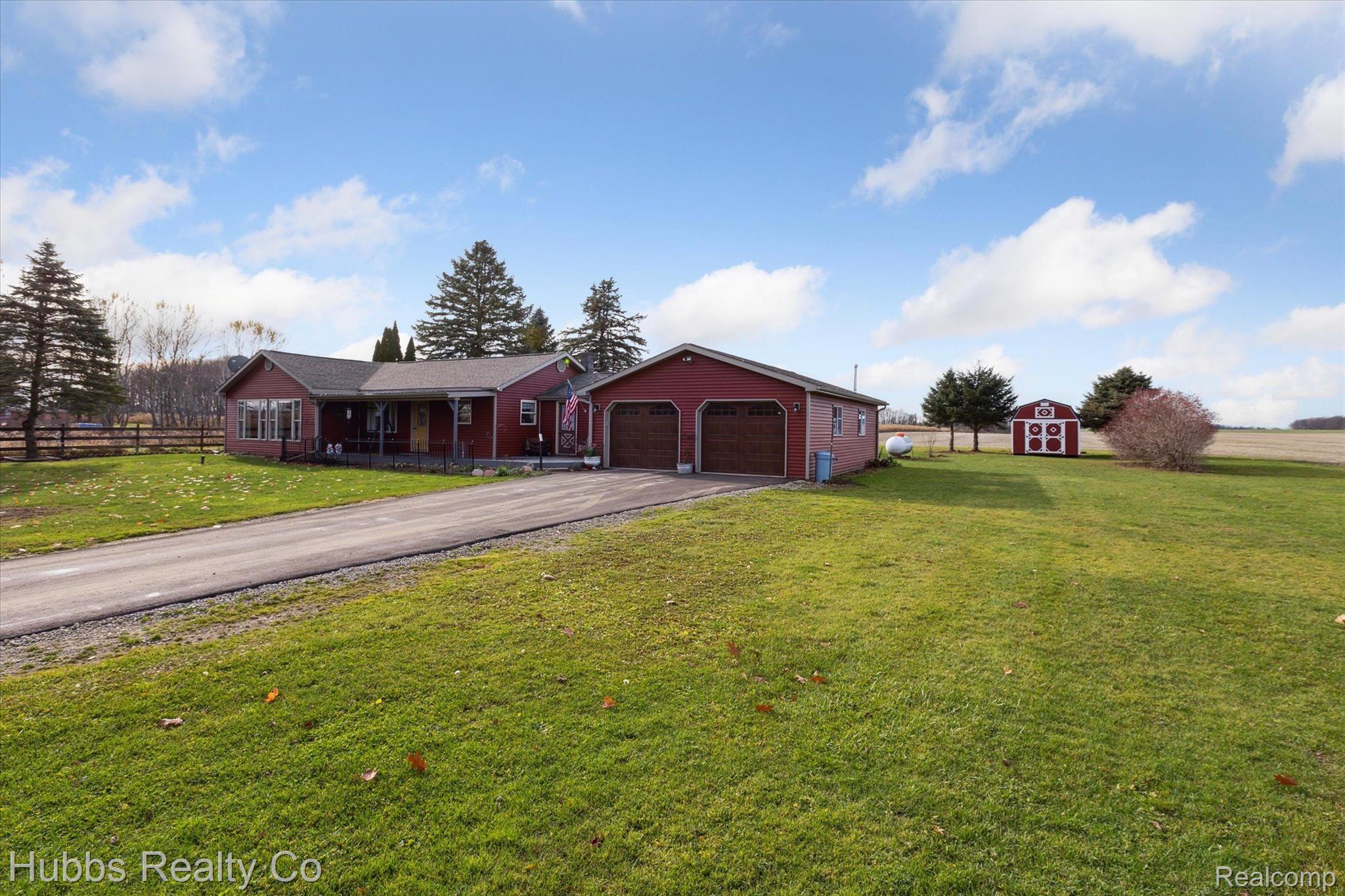 8884 EDWARD Road
