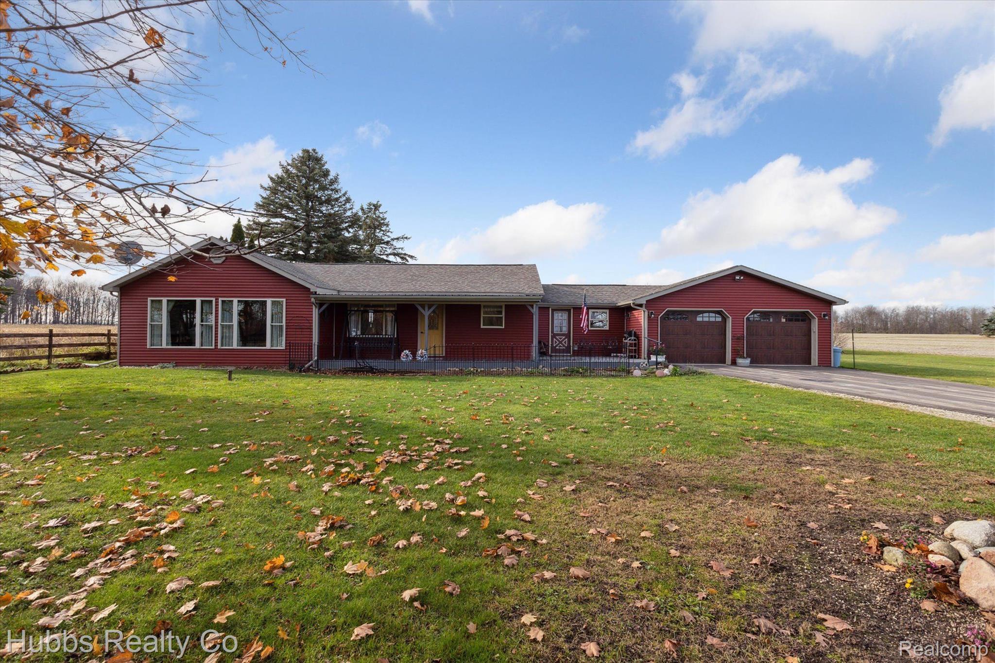 8884 EDWARD Road